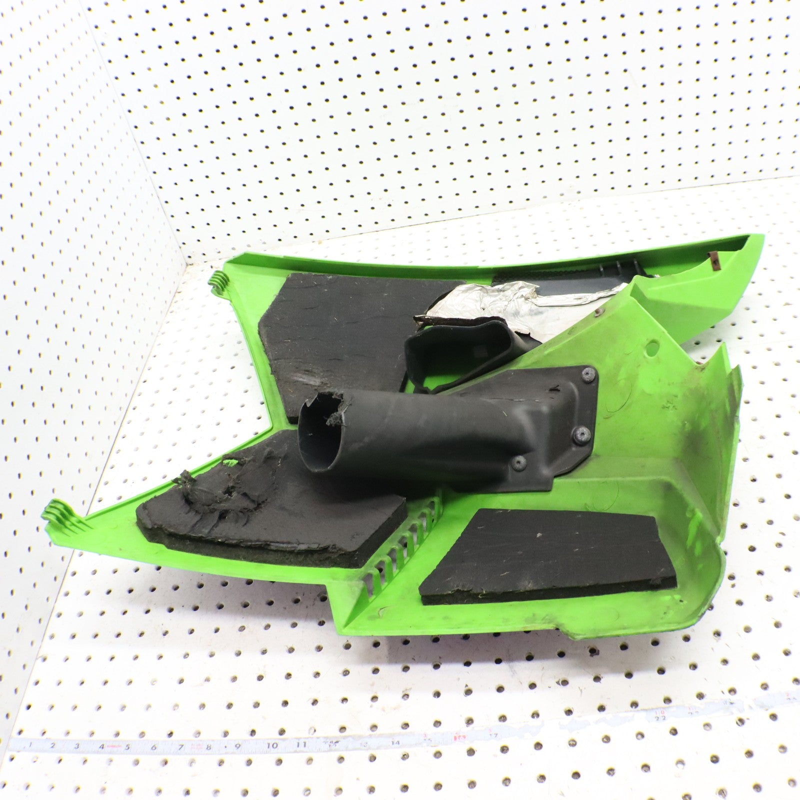 2016 Arctic Cat M8000 Side Panel Left 4718-667; 4718-577