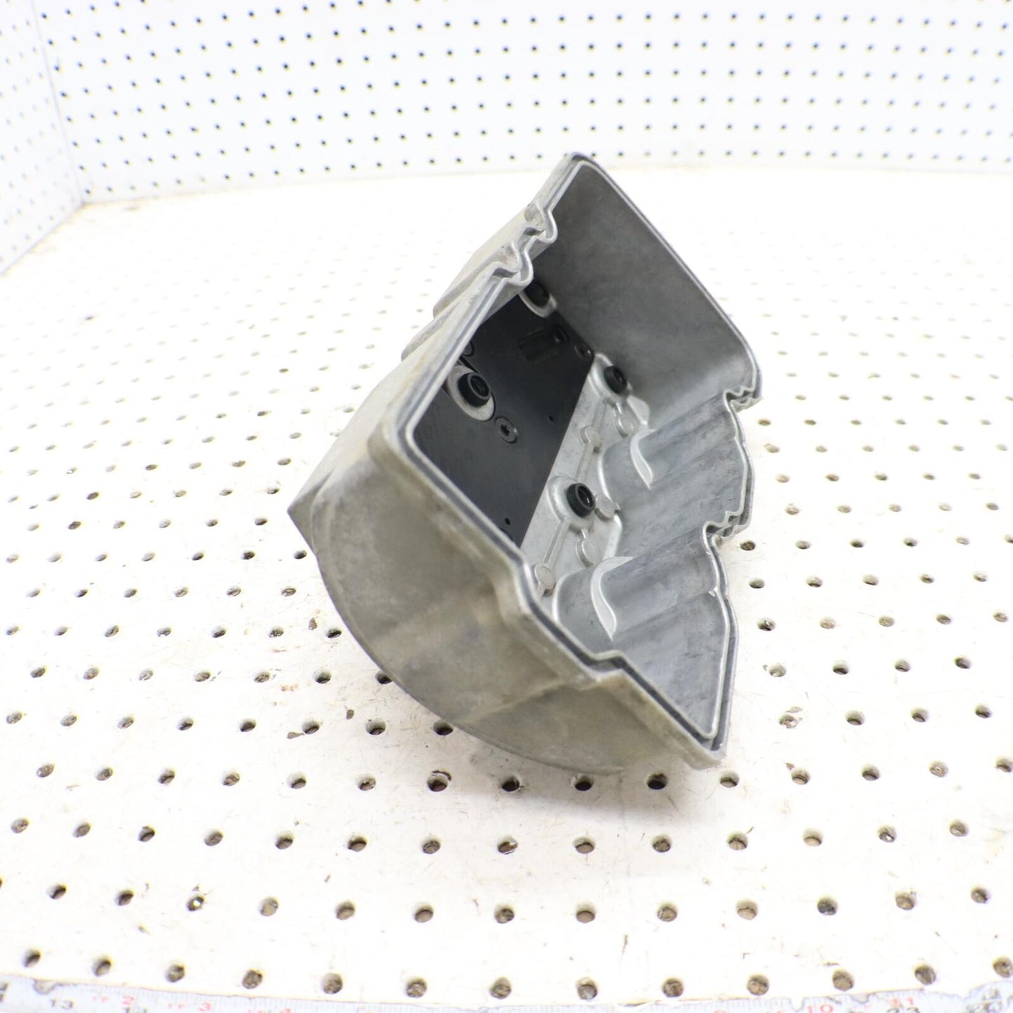 2010 POLARIS SPORTSMAN XP 850 VALVE ROCKER COVER 5510655