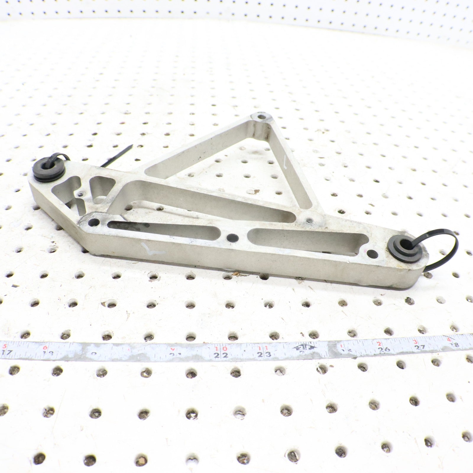 2016 Polaris Rush 800 Side Crank Left Suspension Arm Bracket 5138643; 5140958