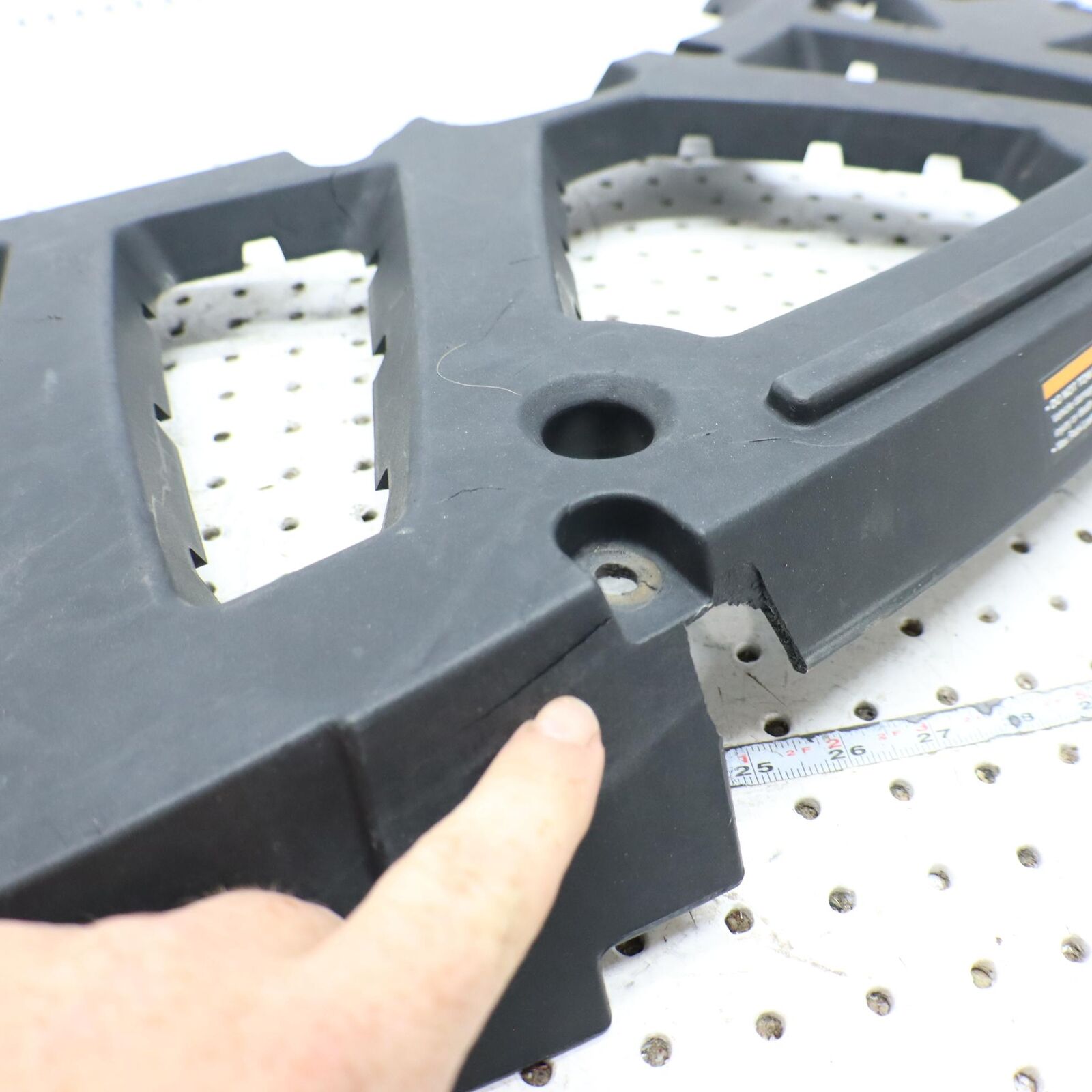 2010 POLARIS SPORTSMAN XP 850 REAR RACK 2633429-070 CRACKED