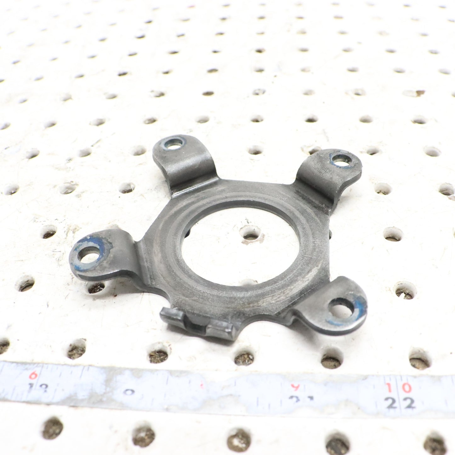 2009 Polaris Sportsman 800 Transmission Gearcase Bearing Cover Retianer 3234122