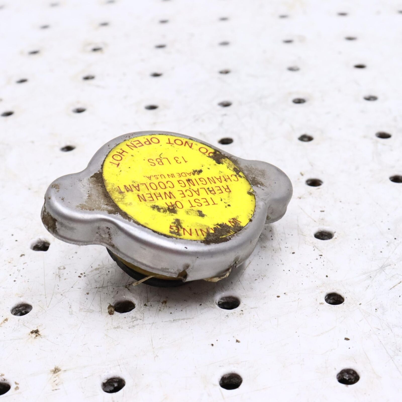 1998 POLARIS XPLORER 400L RADIATOR CAP 2511189; 2511270