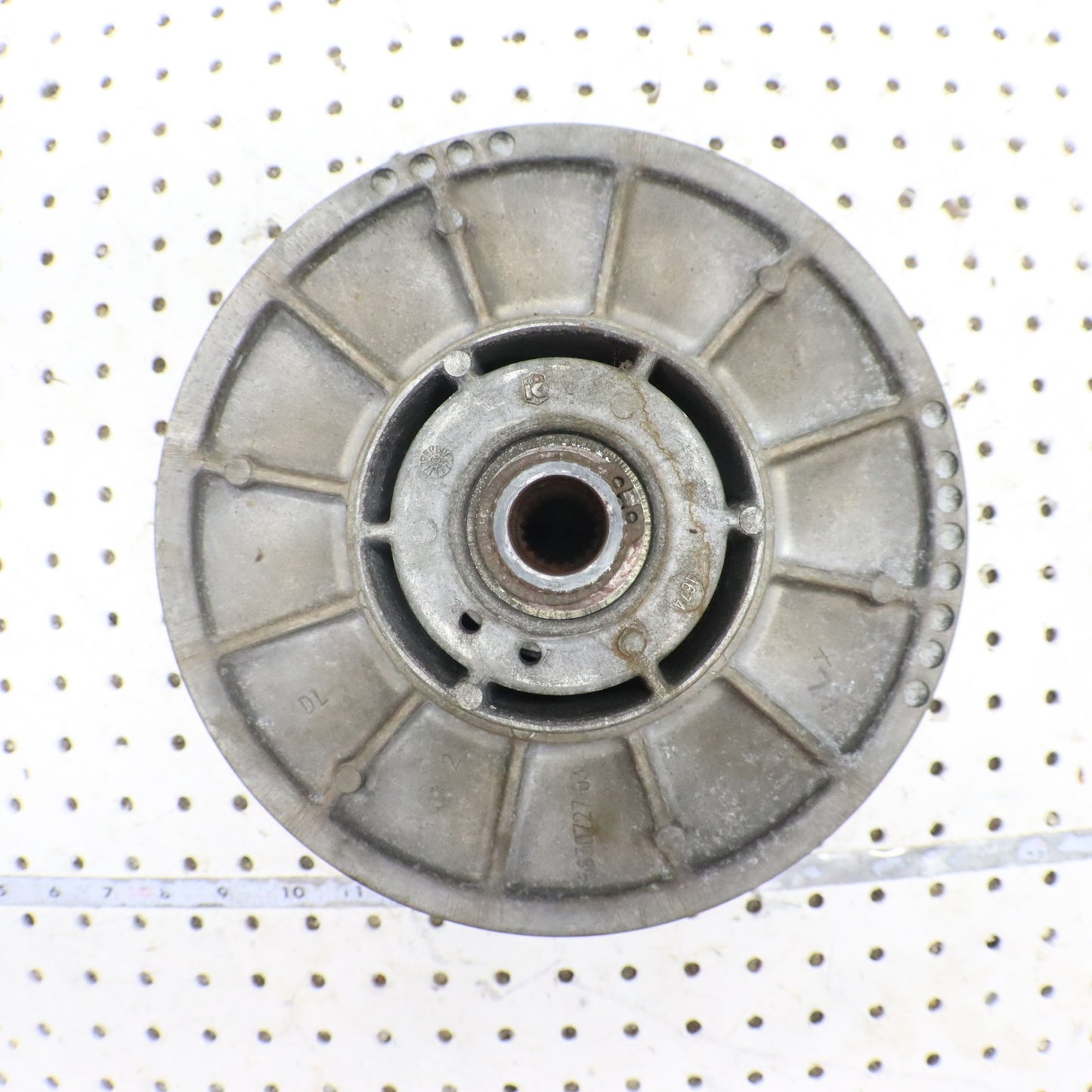 2004 Polaris Sportsman 500 EBS Driven Clutch Secondary Clutch 1322408