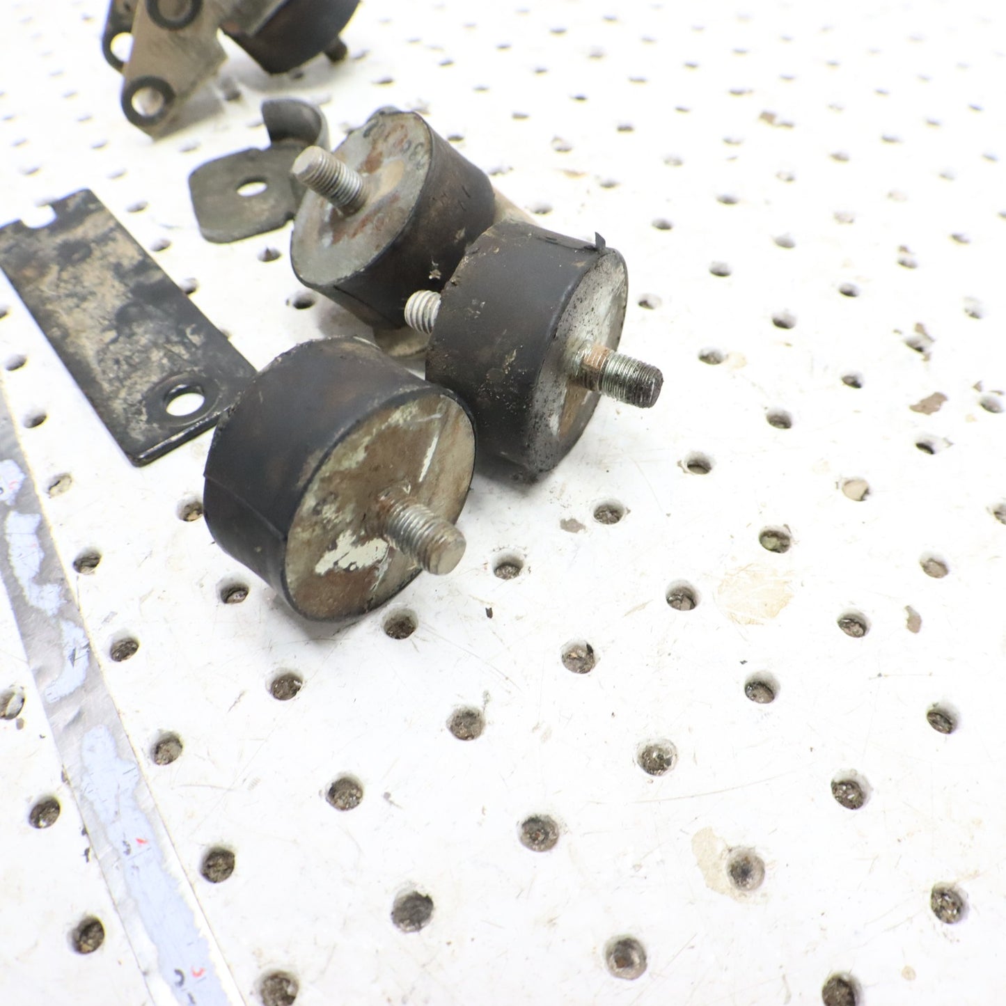 2004 Polaris Sportsman 500 Engine Motor Mounts 5241150; 5241453; 3110046 3110044