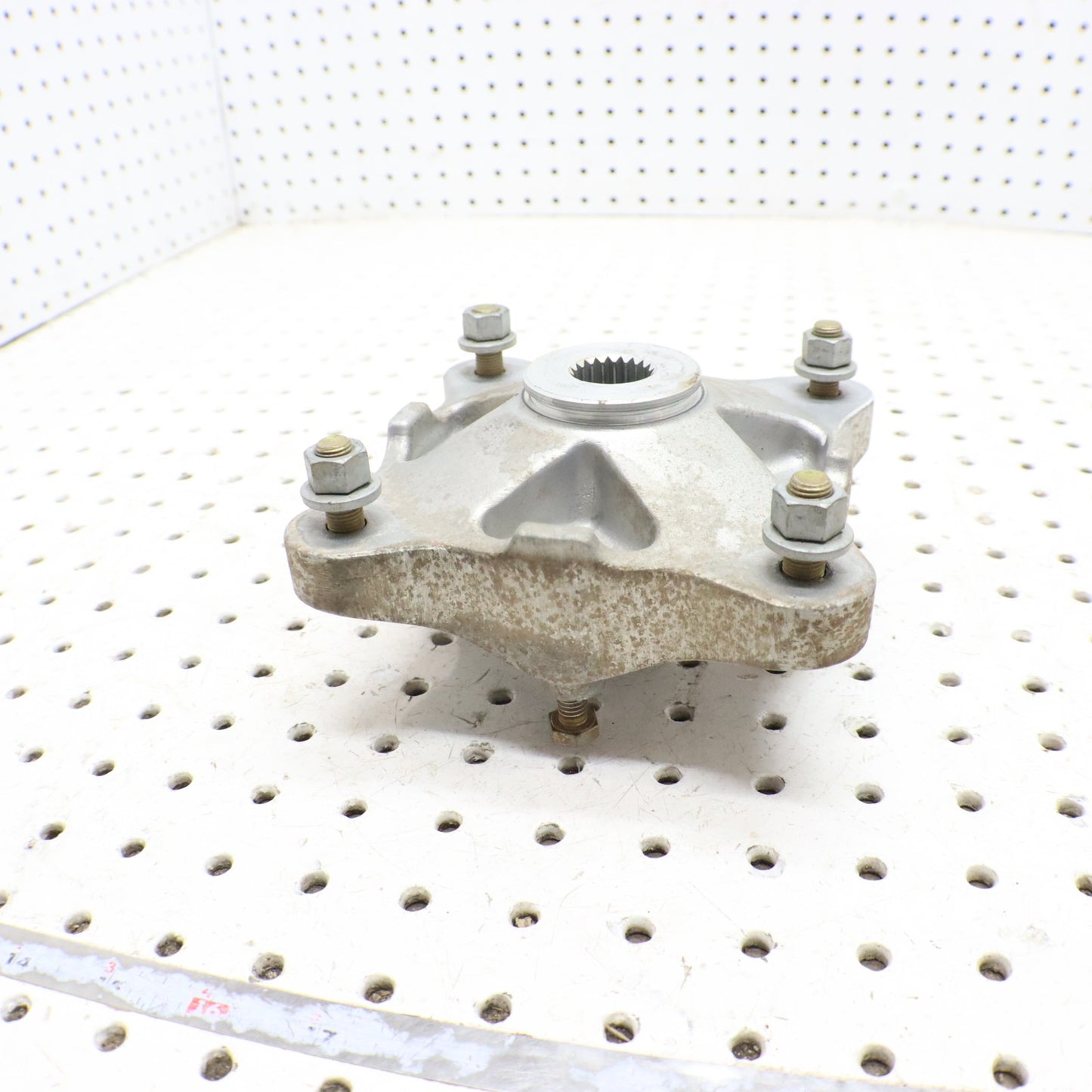 2024 Polaris Sportsman 570 Efi Eps FRONT Wheel Hub 5143612