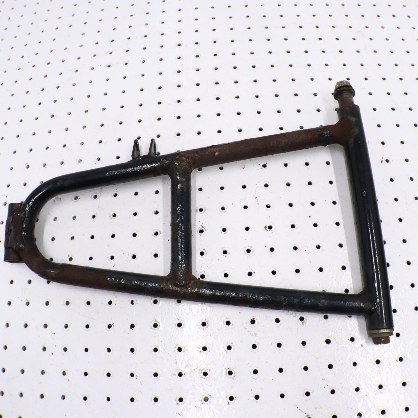 2002 ARCTIC CAT ZL 600 RIGHT FRONT LOWER SUSPENSION CONTROL A ARM 0703-532 