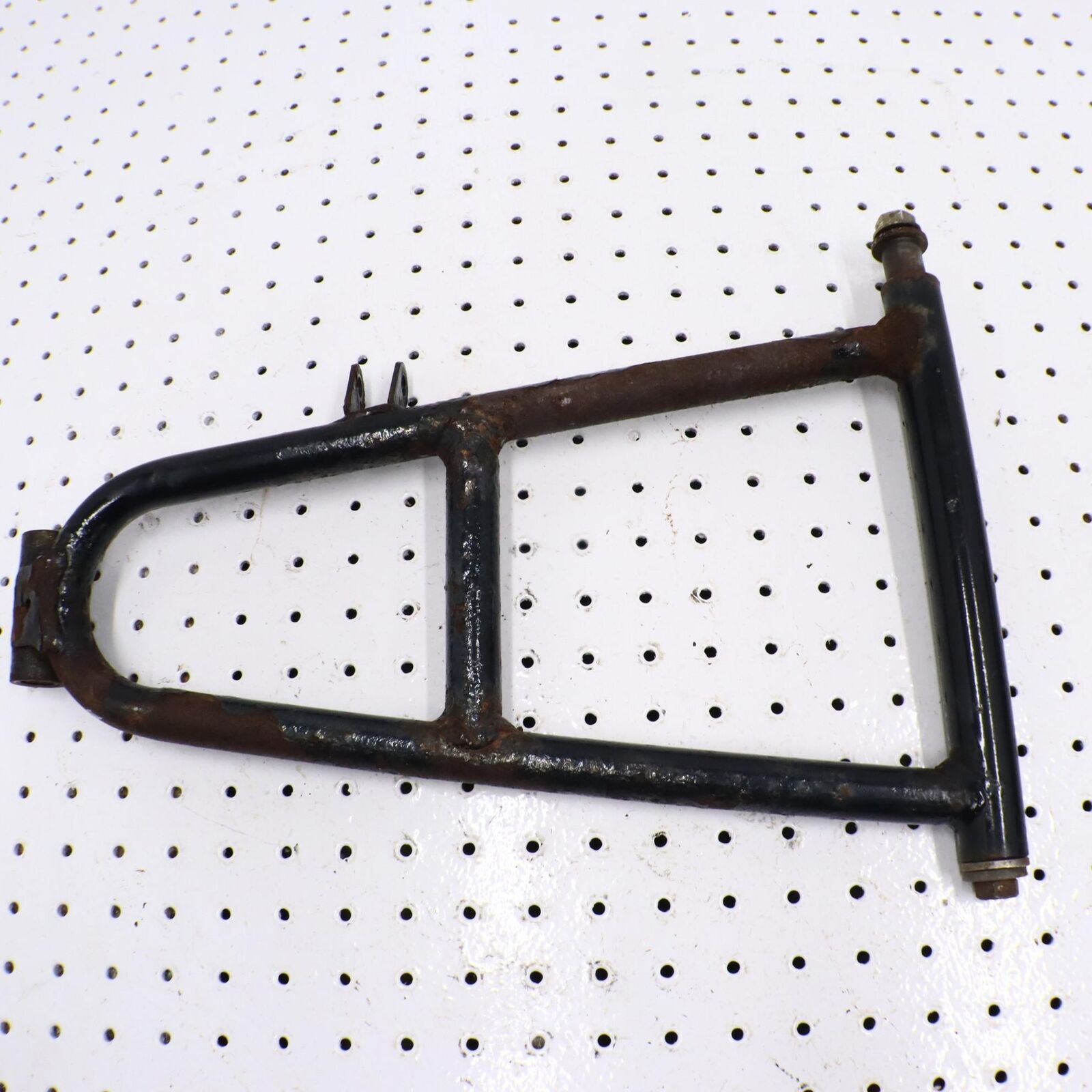 2002 ARCTIC CAT ZL 600 RIGHT FRONT LOWER SUSPENSION CONTROL A ARM 0703-532 