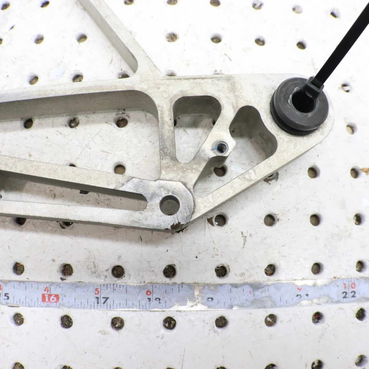 2016 Polaris Rush 800 Side Crank Right Suspension Arm Bracket 5138644 ; 5140959