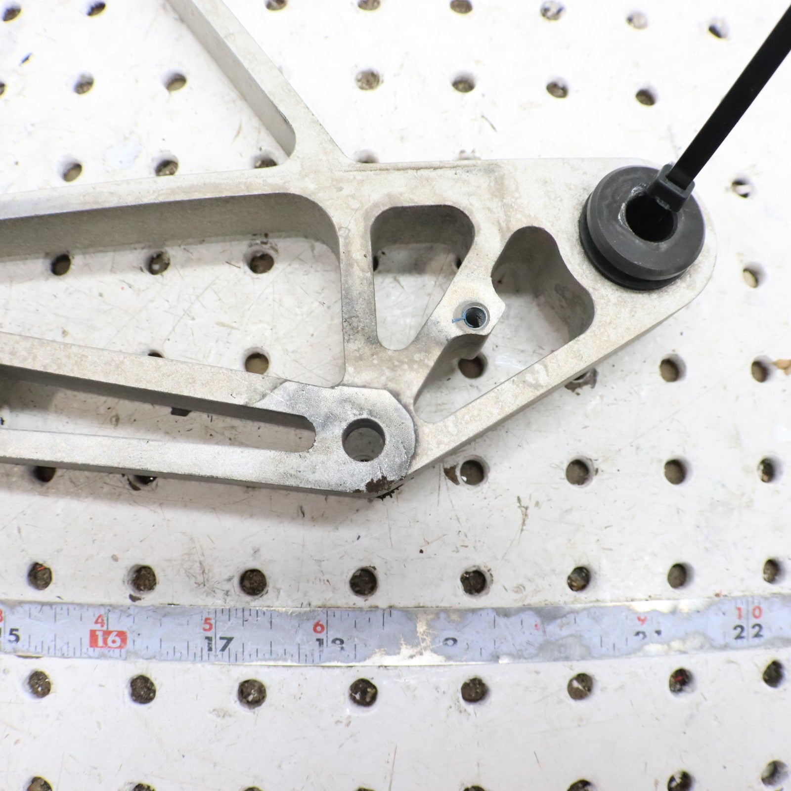 2016 Polaris Rush 800 Side Crank Right Suspension Arm Bracket 5138644 ; 5140959