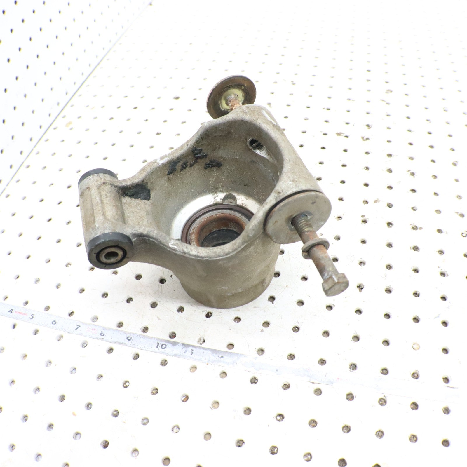 2004 Polaris Sportsman 500 Bearing Carrier Knuckle Rear LEFT 5133663 