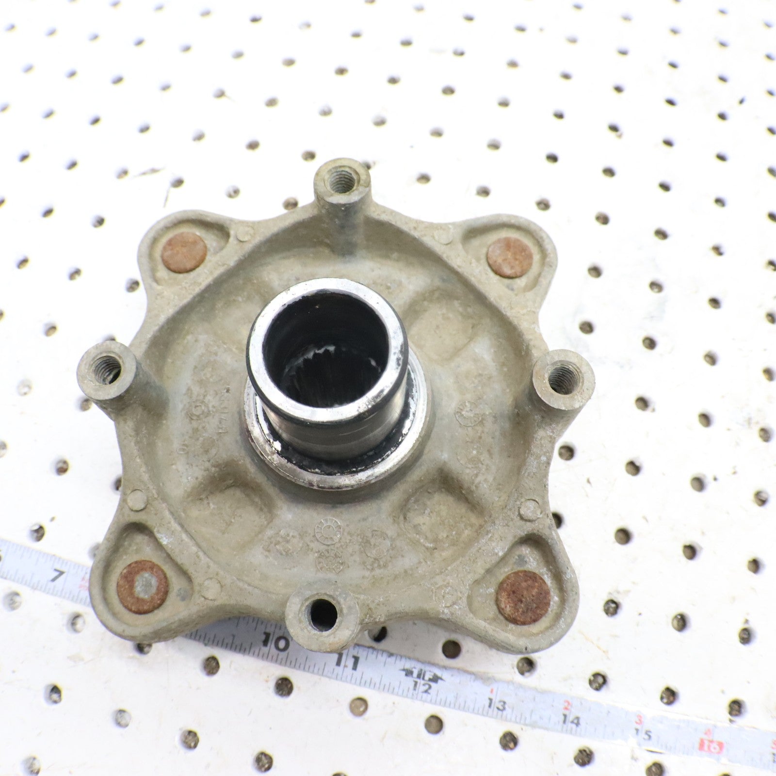 2009 Polaris Sportsman 800 Wheel Hub 5135113 5143629 REAR 