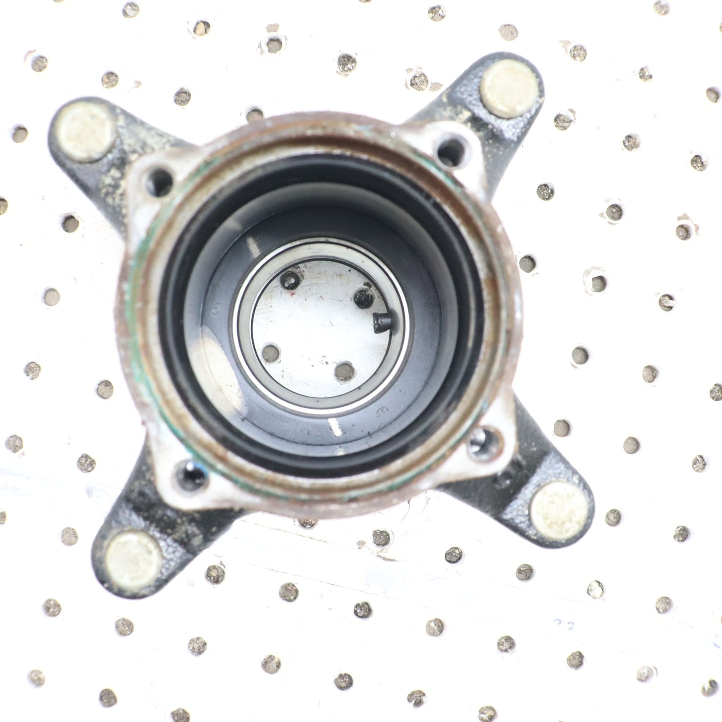 1998 Polaris Xplorer 400l Wheel Hub 1520243; 2202595 