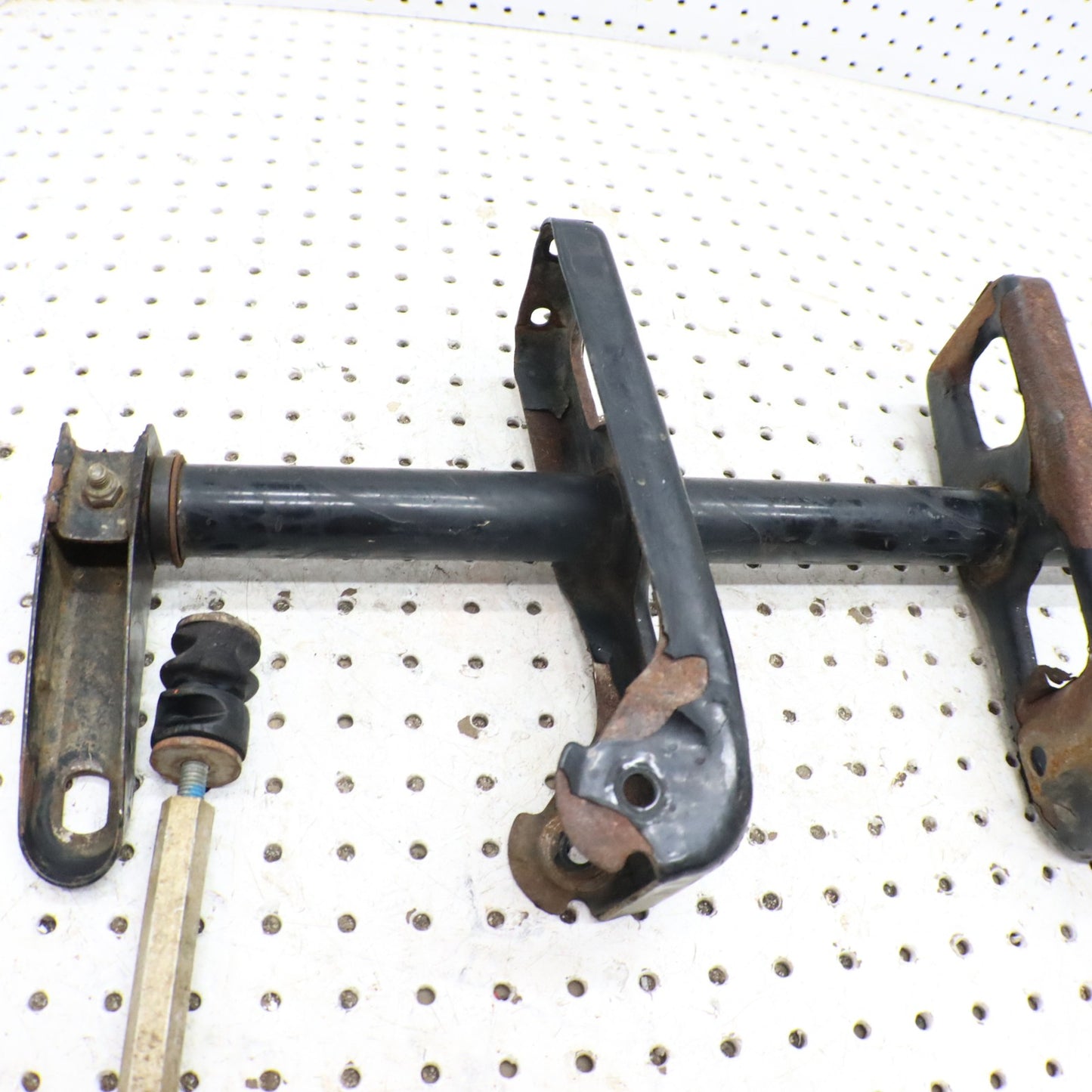 2004 Polaris Sportsman 500 Sway Bar Stabilizer Bar 1541802-067 5334114