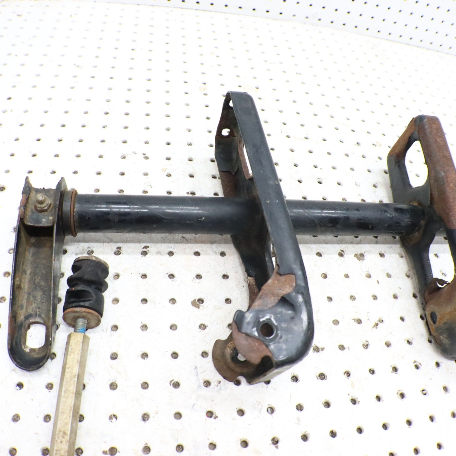 2004 Polaris Sportsman 500 Sway Bar Stabilizer Bar 1541802-067 5334114