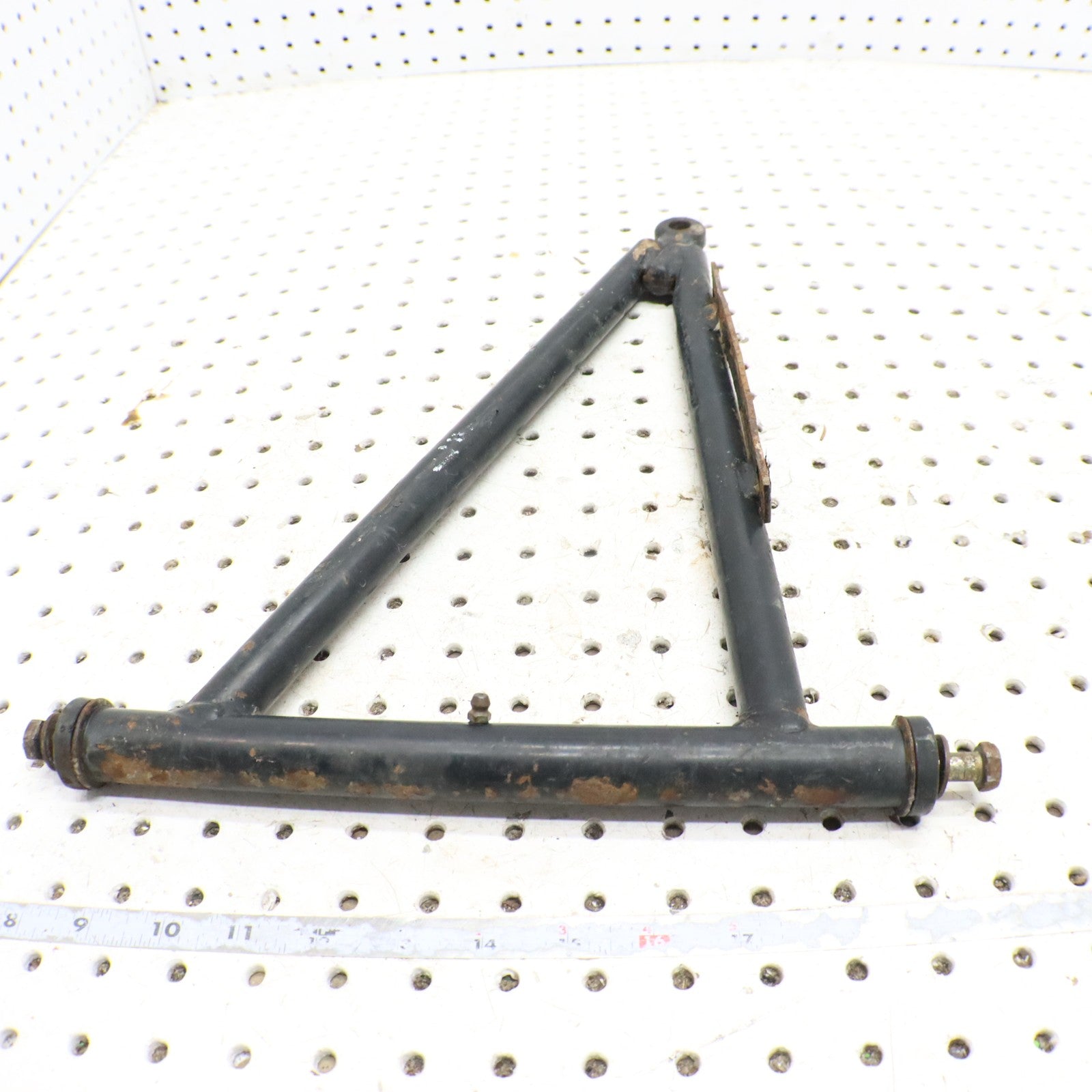 2018 Polaris Sportsman 570 Efi Front Lower Left Control A Arm 1542161-067 DENT