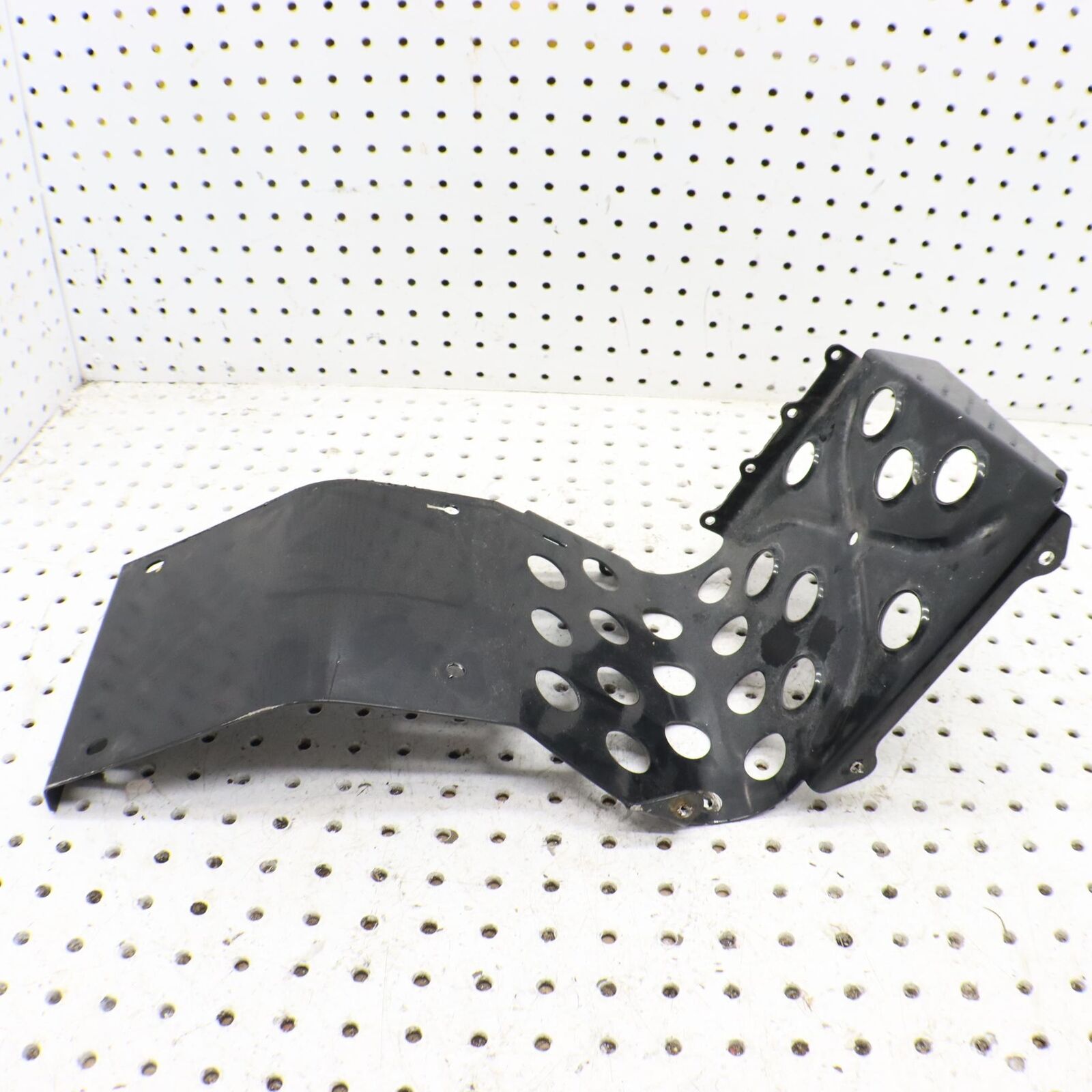 2005 ARCTIC CAT SABERCAT 600 LEFT FOOT HOLDER REST STAY FOOTREST WELL 2706-551