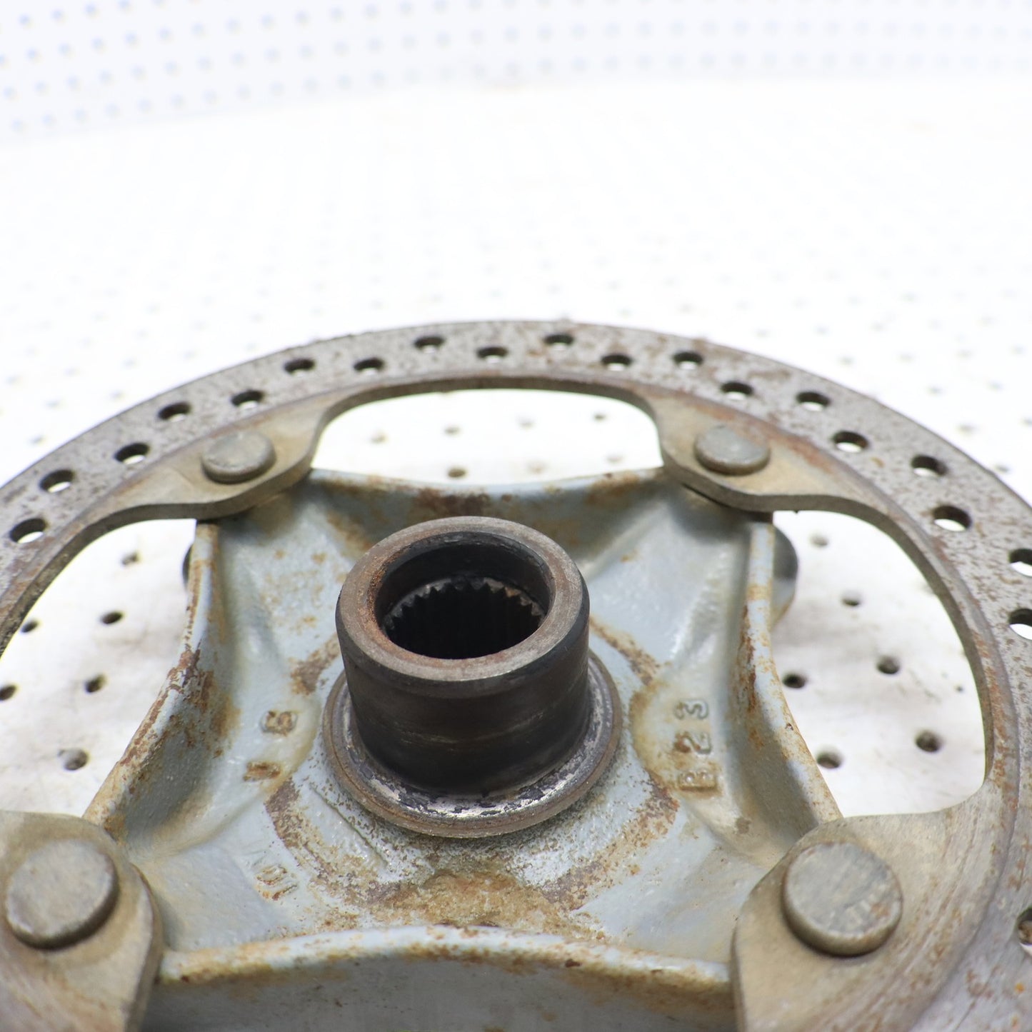 2009 Polaris Sportsman Xp 850 Wheel Hub REAR 5136295; 5136946 