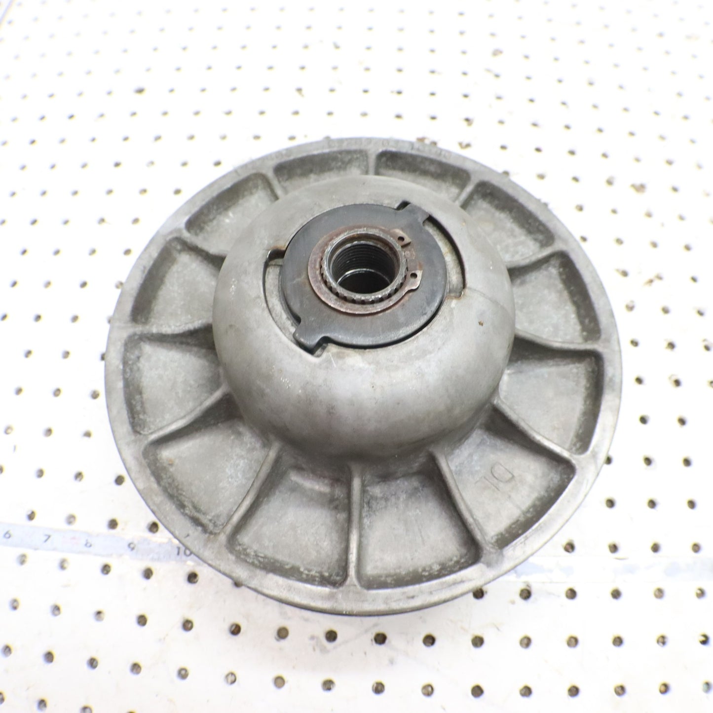 2004 Polaris Sportsman 500 EBS Driven Clutch Secondary Clutch 1322408
