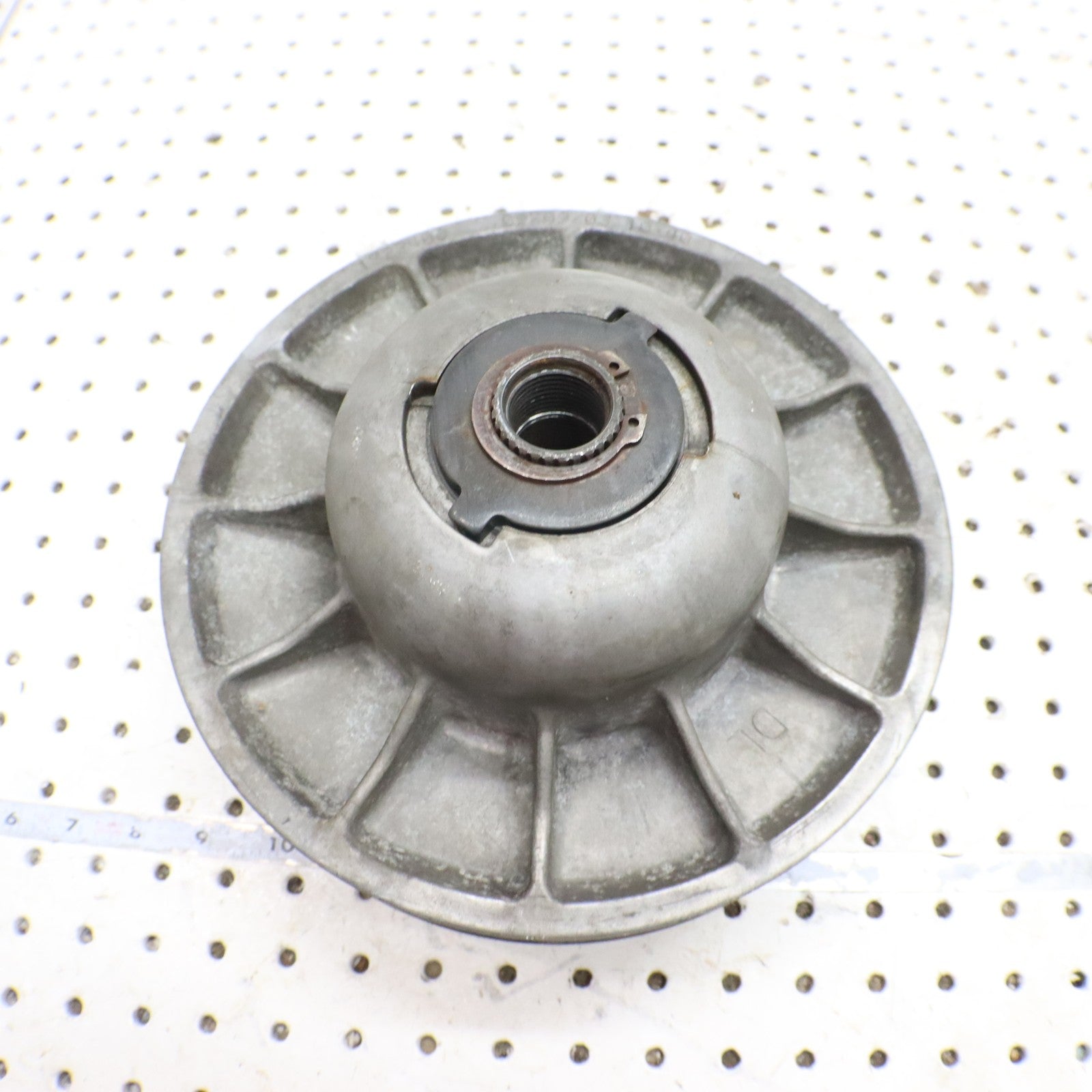 2004 Polaris Sportsman 500 EBS Driven Clutch Secondary Clutch 1322408