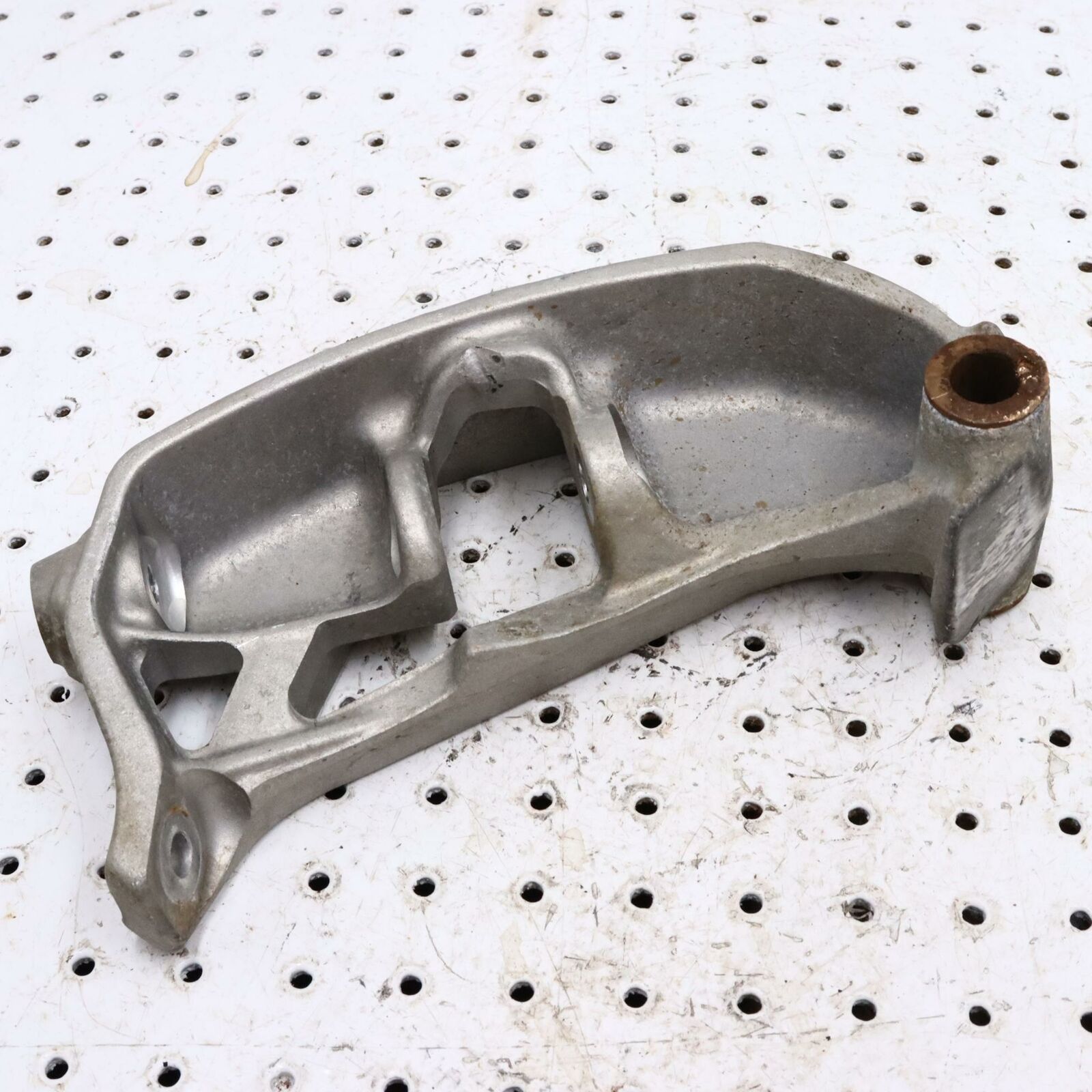 2007 POLARIS IQ 600 LEFT FRONT STEERING ARM SPINDLE KNUCKLE 1822795