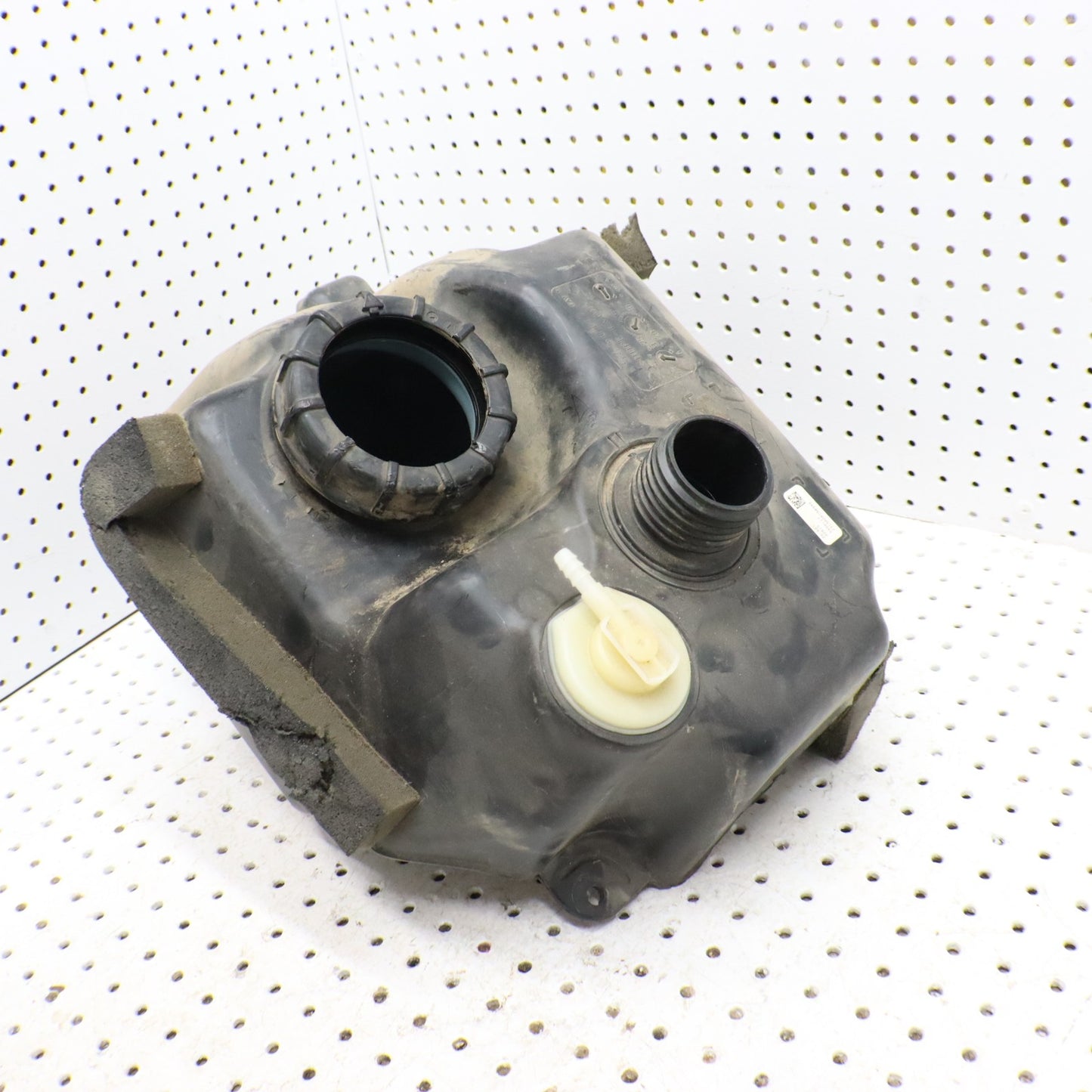 2015 Polaris Sportsman 570 Fuel Tank Gas Tank 2521333; 5450117