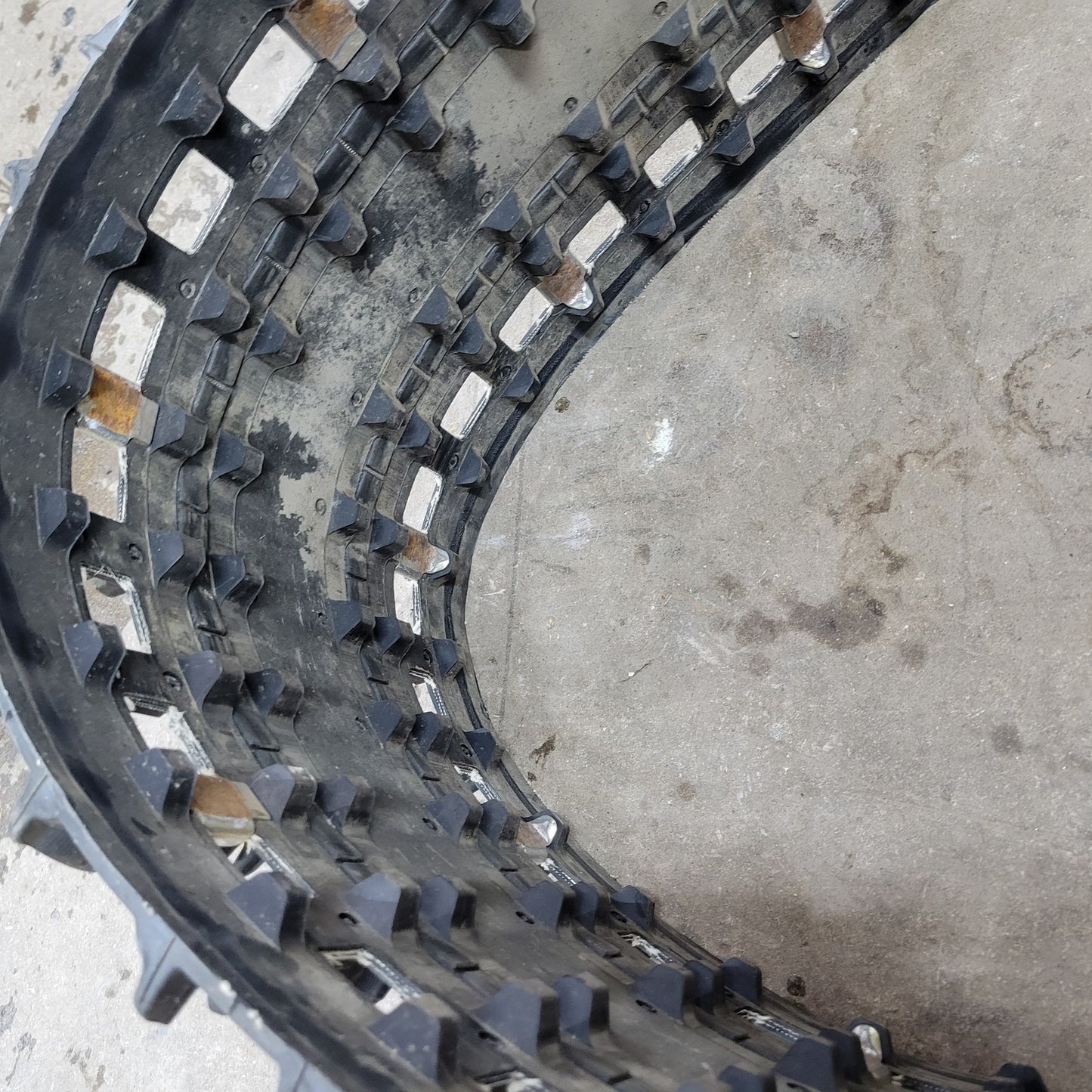 2009 Arctic Cat Crossfire R 8 128 x 14 x 1 Hacksaw Track 2602-047