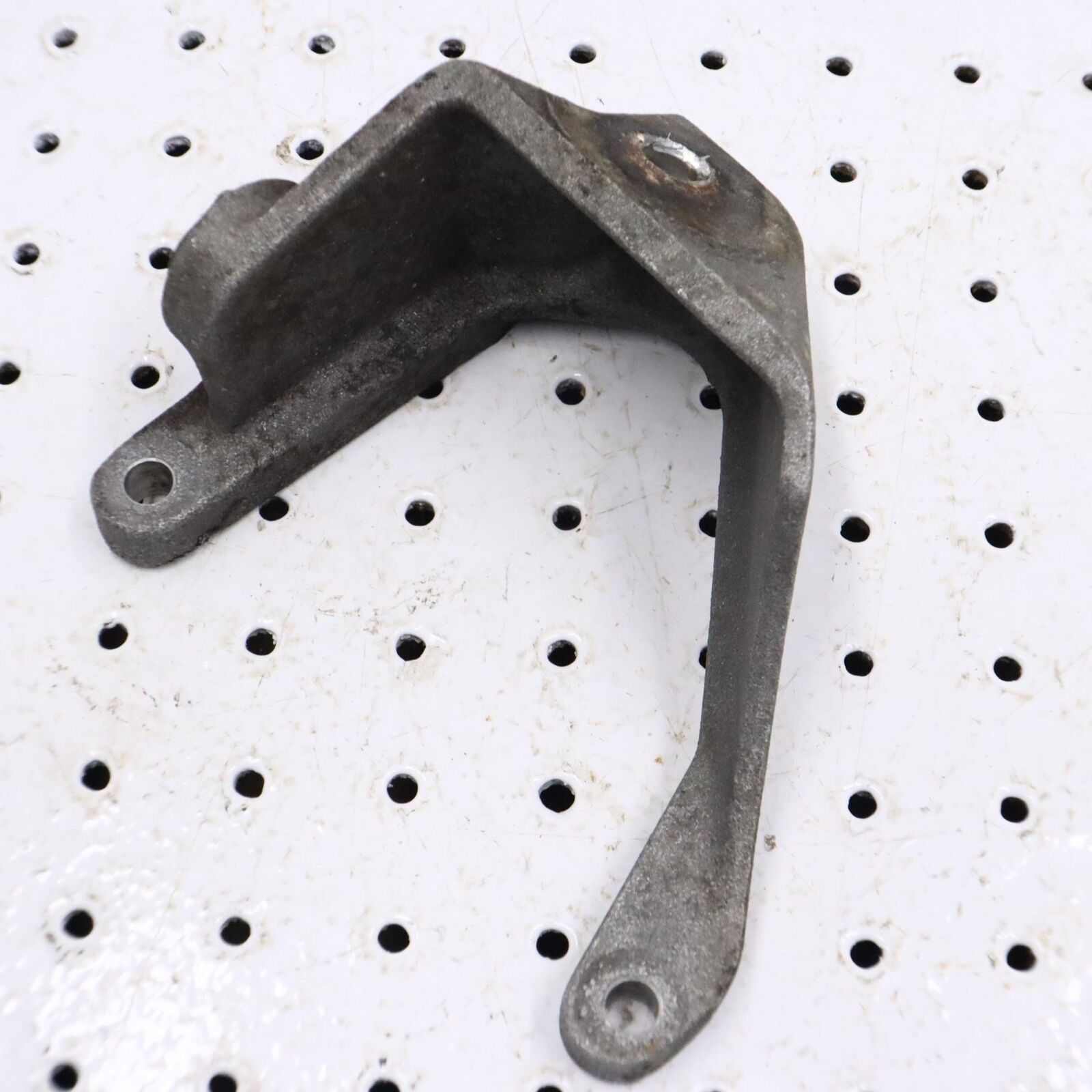 1999 ARCTIC CAT ZL 600 ENGINE MOUNT BRACKET  0708-045 
