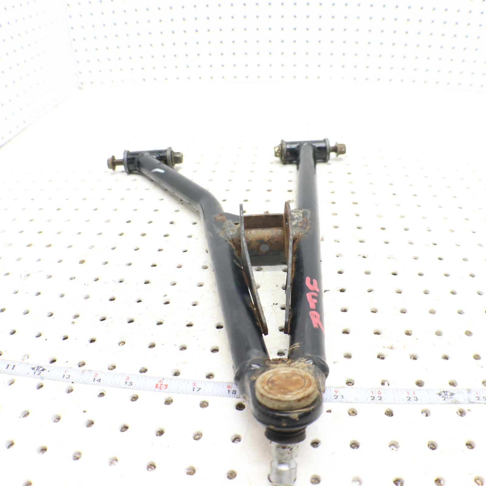 2009 Polaris Sportsman Xp 850 Front Upper Right Control Arm 1017261-067 1025618