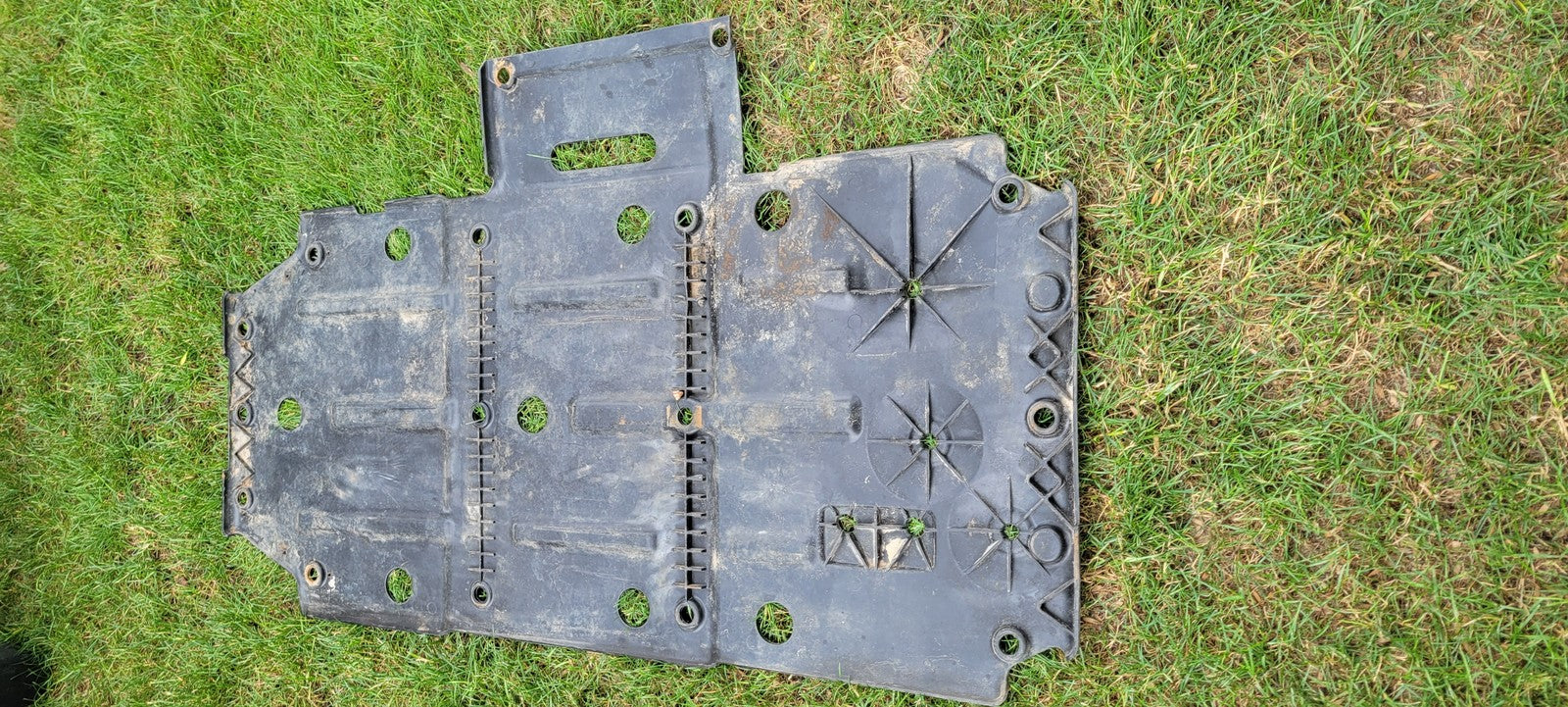 2009 Polaris Rzr 800 Skid Plate 5437388-070 ; 5439088-070