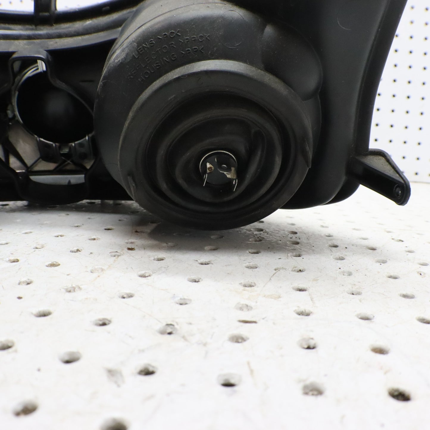 2007 Polaris Iq 600 Head Light Headlight 2410397