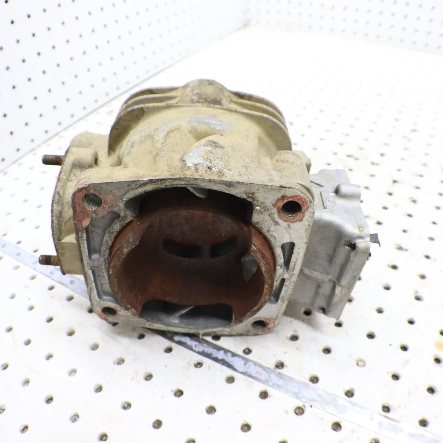 1998 Polaris Xplorer 400l Cylinder 3085276 3086753 CORE NEEDS BORE JOB 