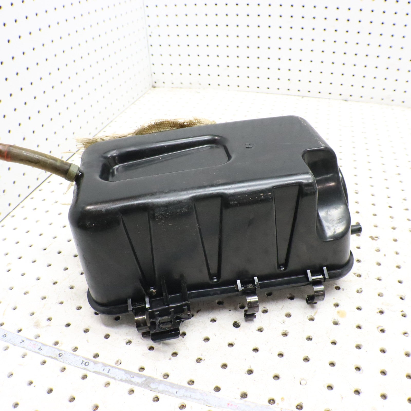 2012 Polaris Sportsman 500 Airbox Air Intake Filter Box 5438552