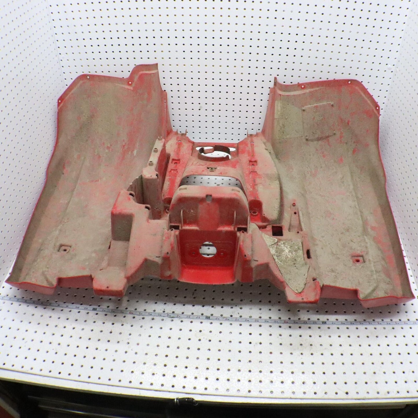 2013 YAMAHA GRIZZLY 700 REAR FENDER CAB 1HP-F1600 RED