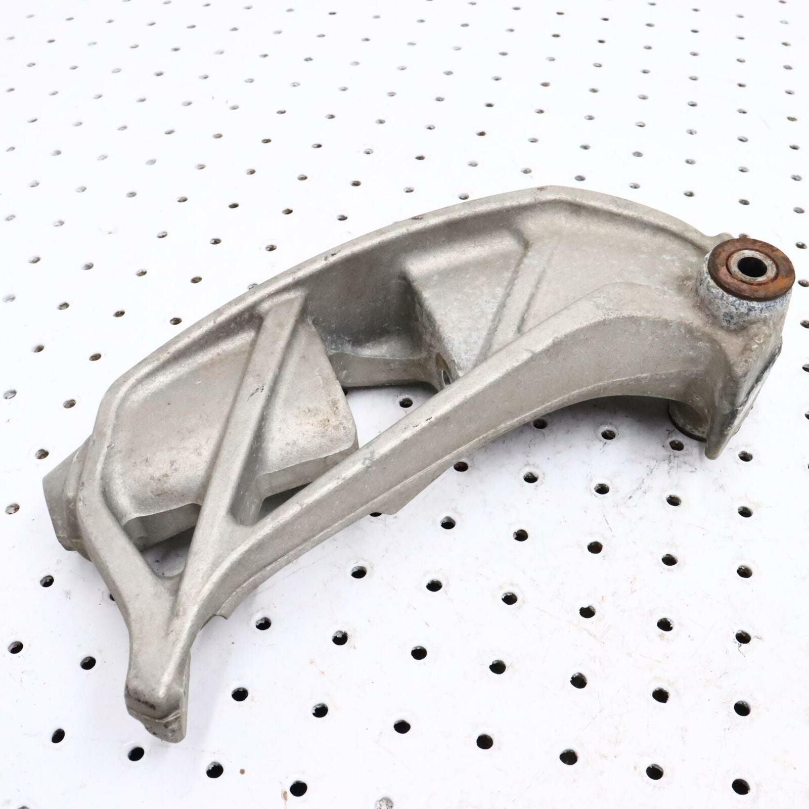2007 POLARIS IQ 600 RIGHT FRONT STEERING ARM SPINDLE KNUCKLE 1822796
