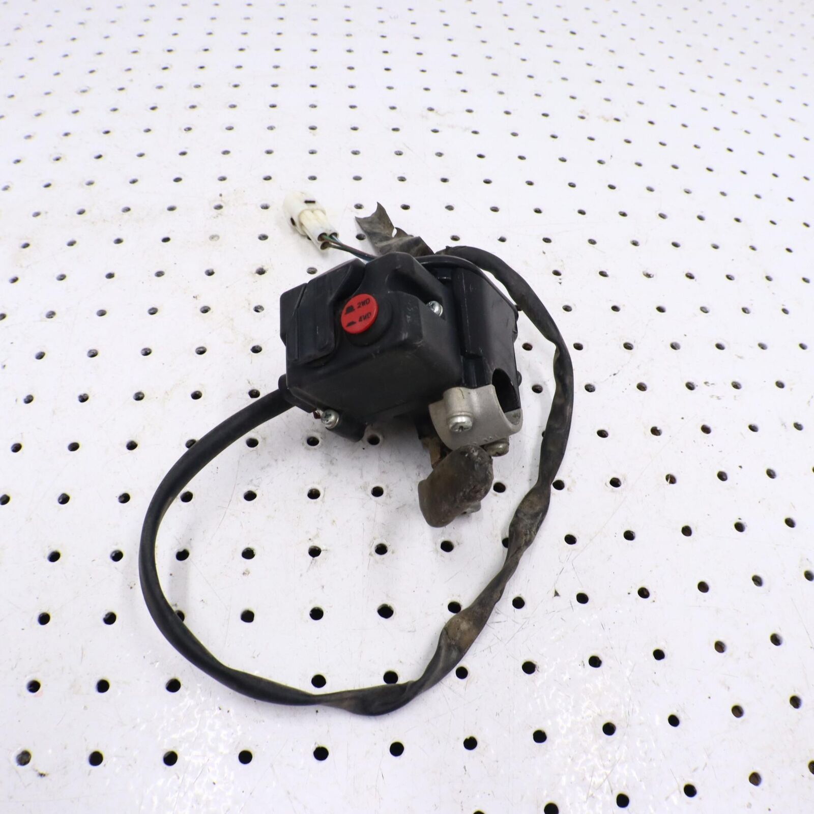 2013 YAMAHA GRIZZLY 700 THROTTLE LEVER ASSY 1HP-26250-00-00; 1HP-26250-03-00