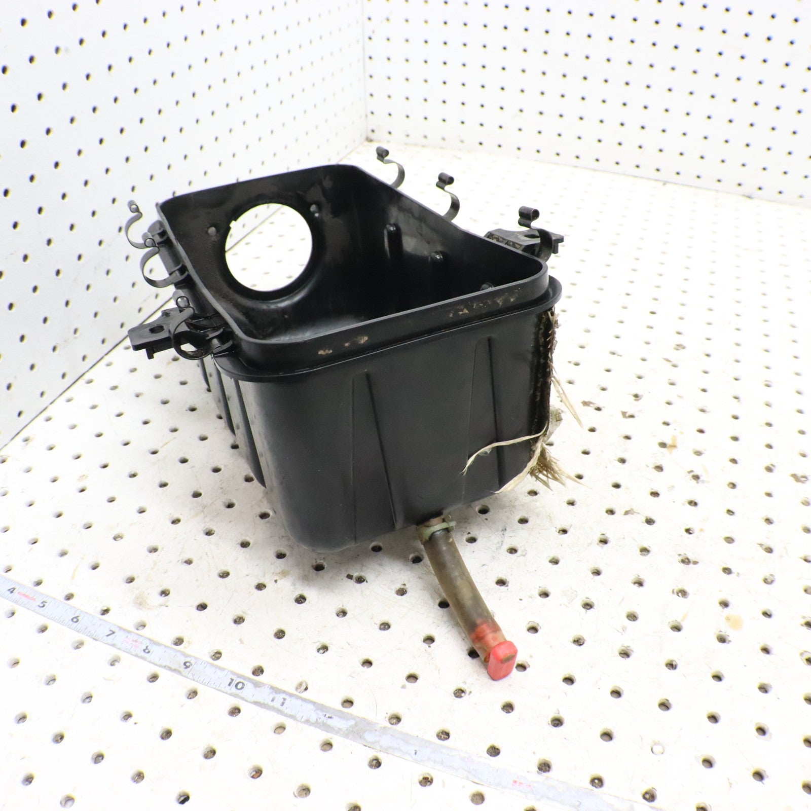 2012 Polaris Sportsman 500 Airbox Air Intake Filter Box 5438552