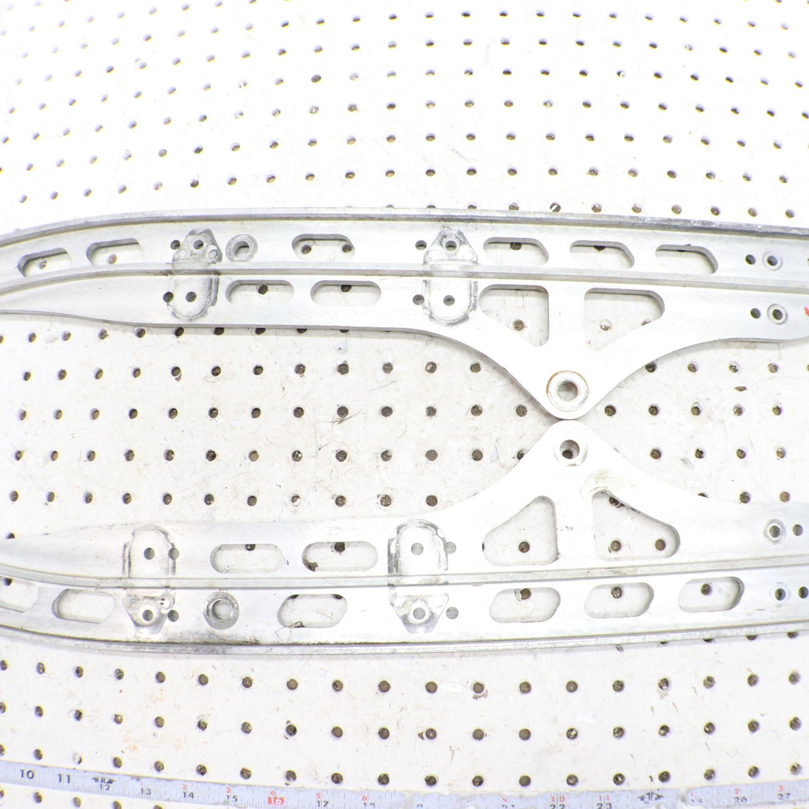 2016 Polaris Rush 800 Slide Rails L & R 1543566-309 ; 1543567-309 GOOD!