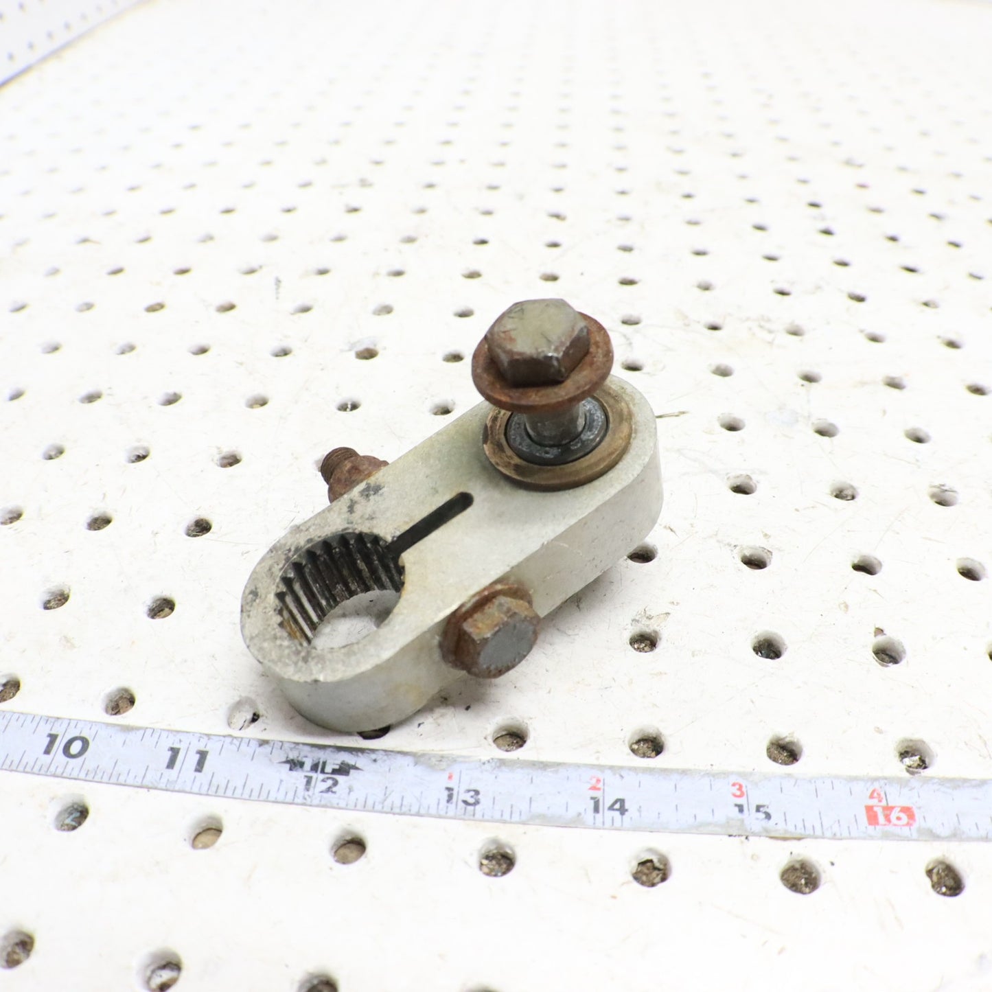 2007 Polaris Iq 600 Rear Arm 1541967; 3514331; 5134046