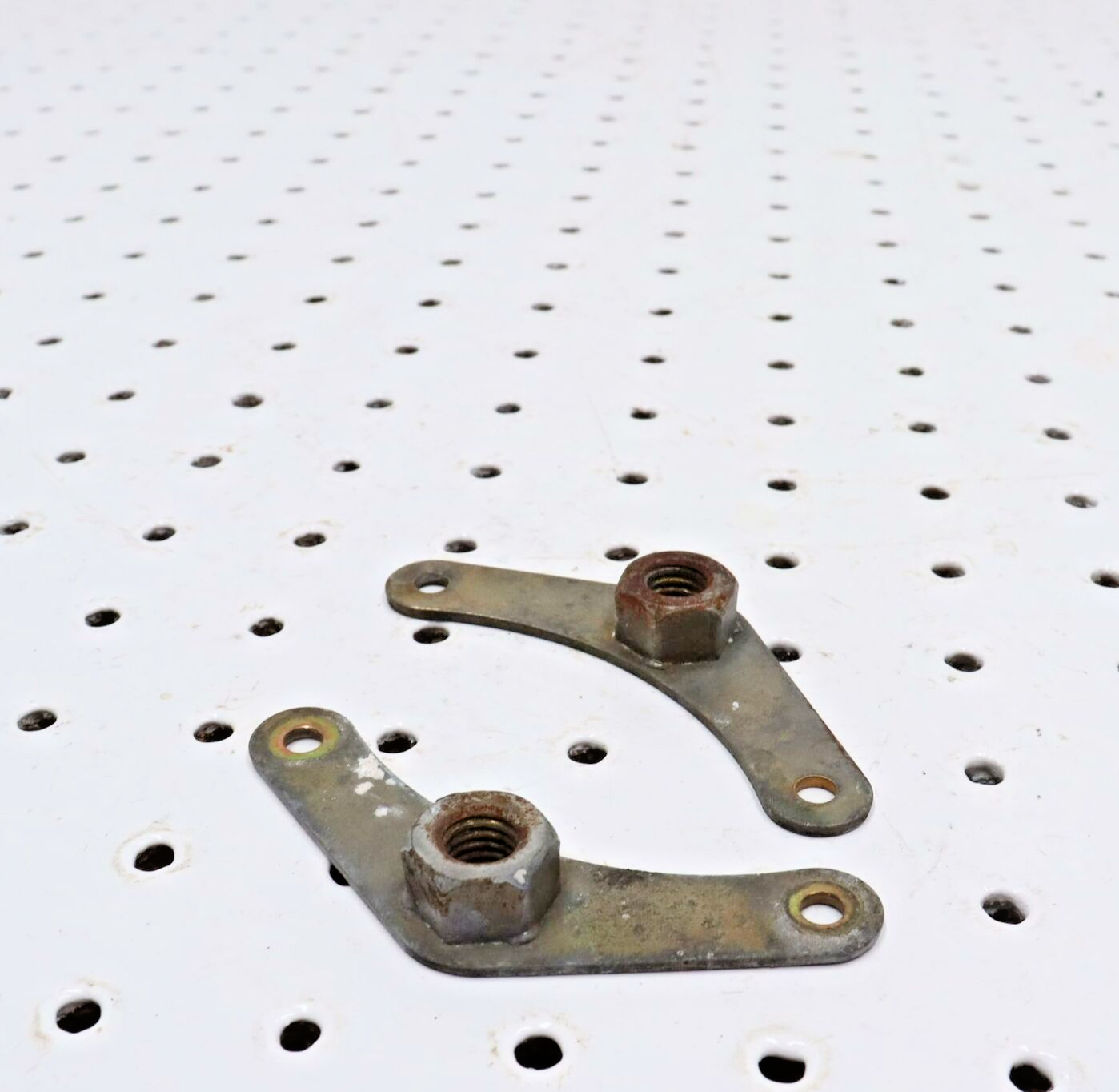 2007 POLARIS IQ 600 MOTOR MOUNT WELD NUT PLATE, REAR 1015202