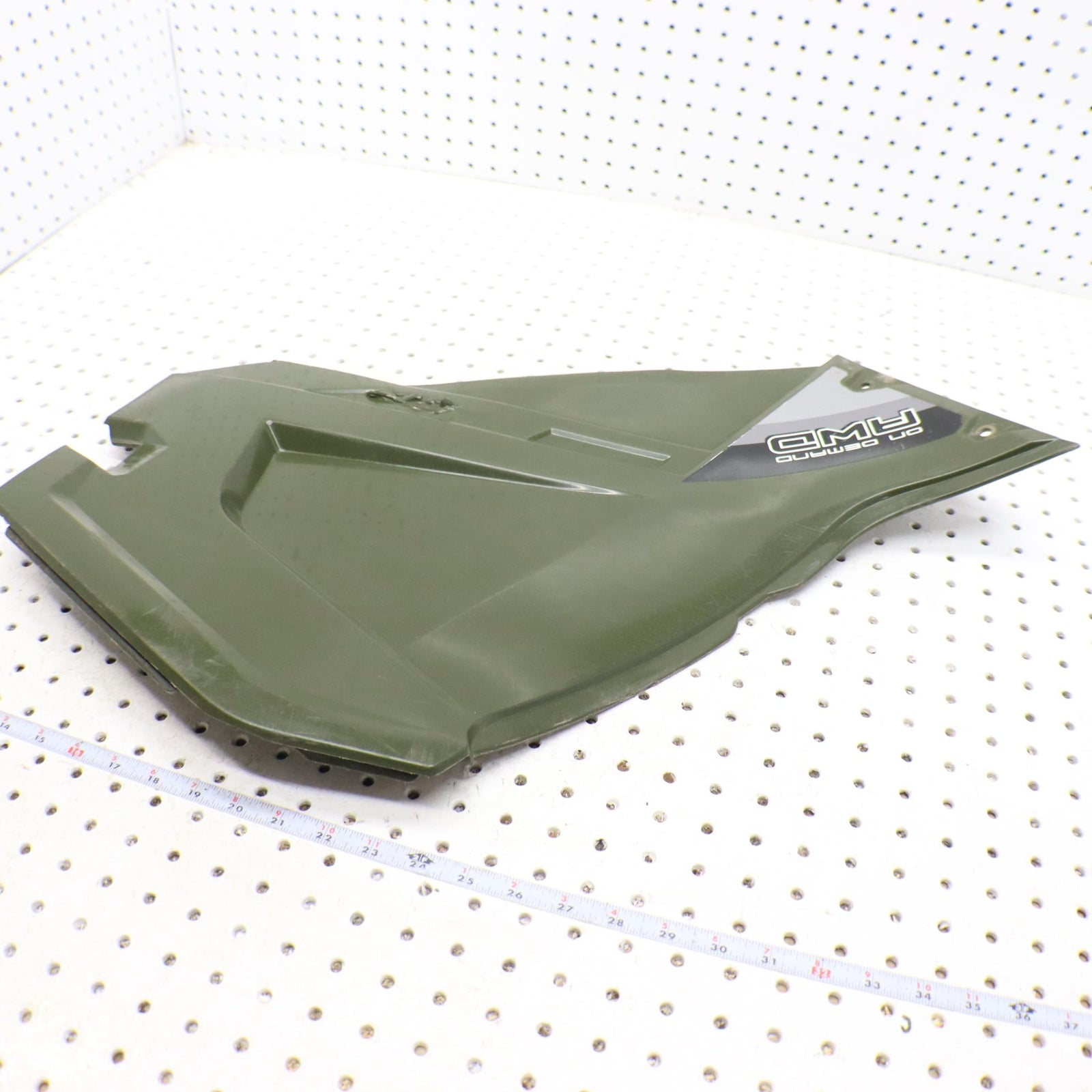 2014 Polaris Sportsman 570 Side Panel Cover Right 2636441-498 SMALL MELT SPOT