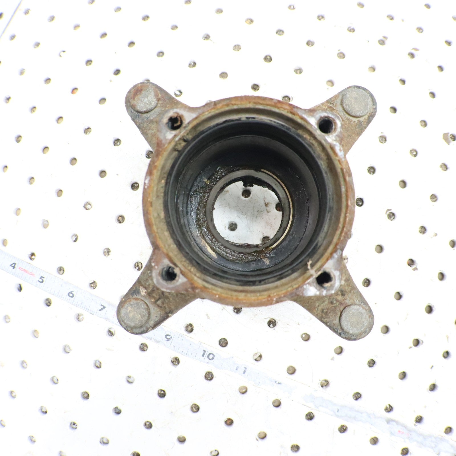 1995 Polaris Xplorer 400 Wheel Hub FRONT 1520243; 2202595  