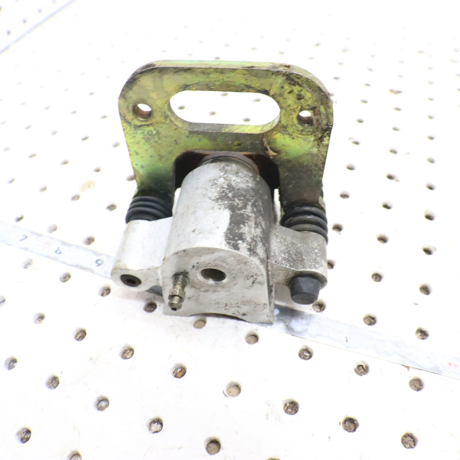 1995 Polaris Xplorer 400 Brake Caliper Front LEFT 5131115 
