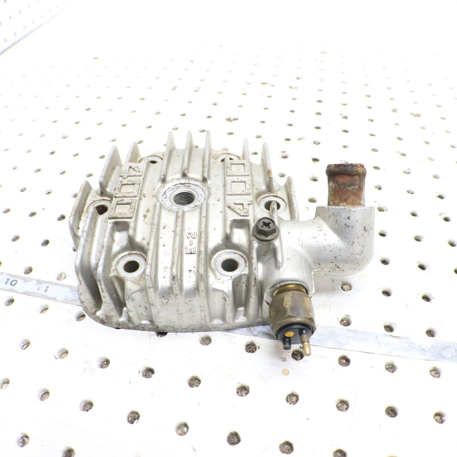 1995 Polaris Xplorer 400 Cylinder Head  3084730 3086755