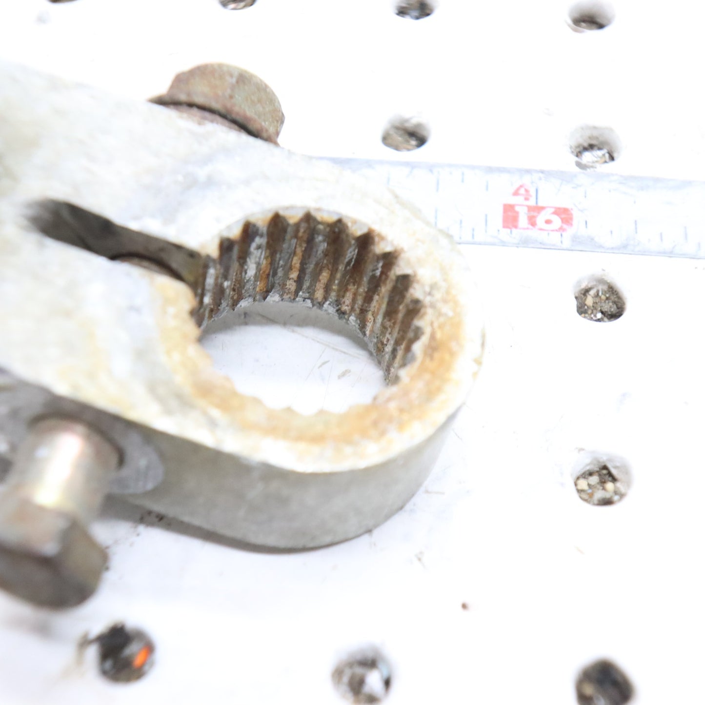 2007 Polaris Iq 600 Rear Arm 1541967