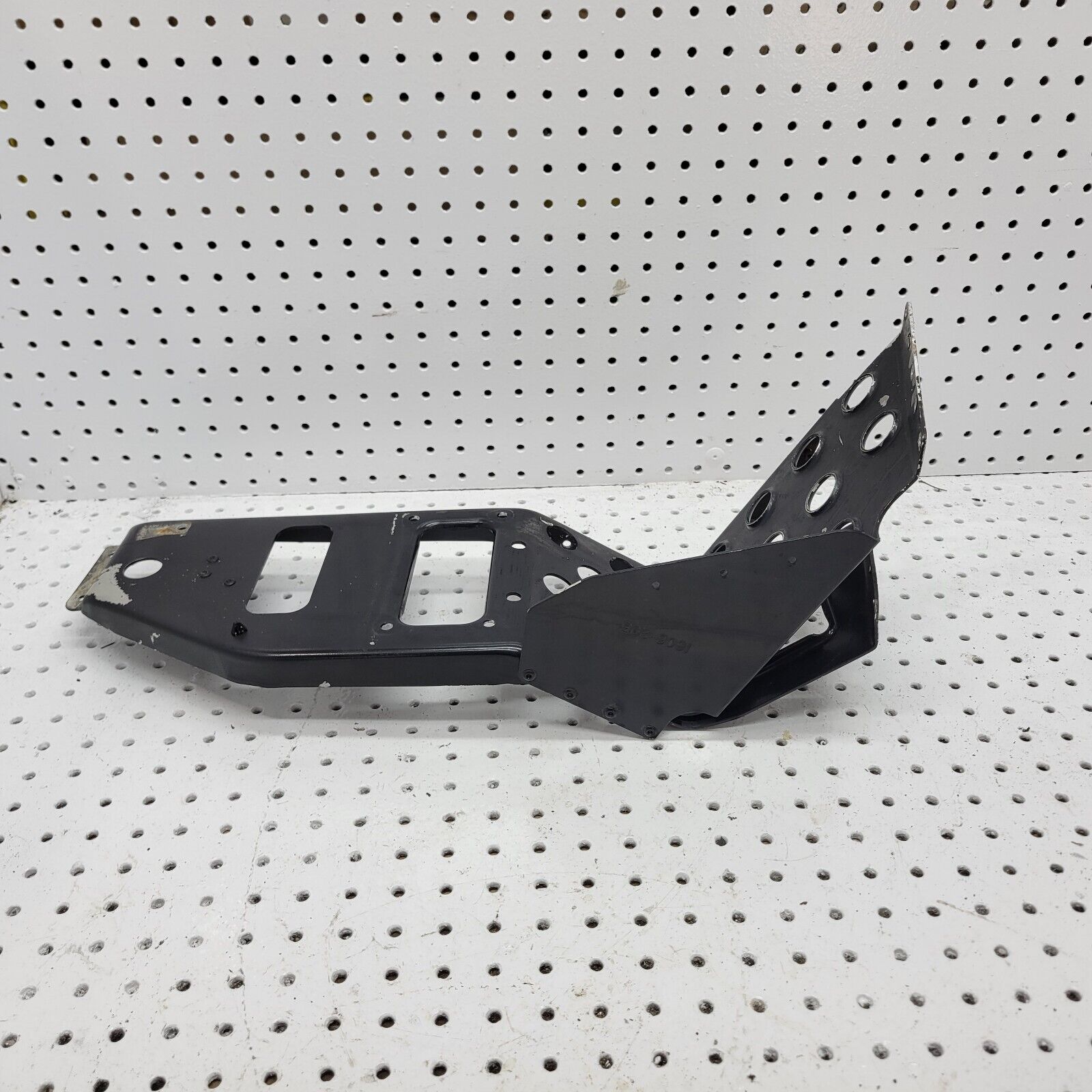 2000 ZL 700 RIGHT FOOTREST 1706-361