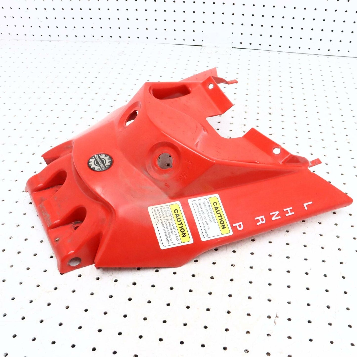 2005 BOMBARDIER OUTLANDER MAX 400 GAS TANK COVER BODY PANEL 703500266; 703500668