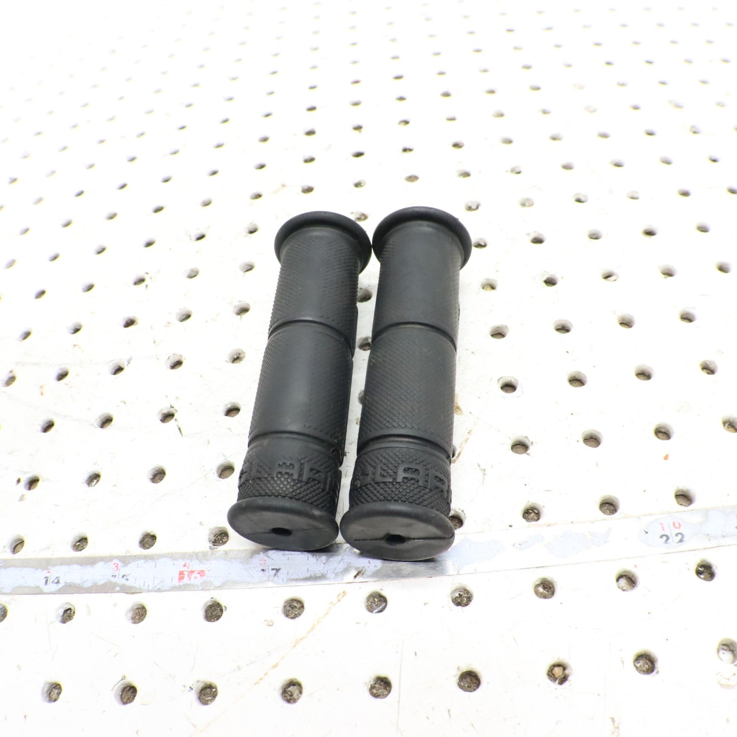 2014 Polaris Sportsman 570 Handlebar Grips 5413578-070
