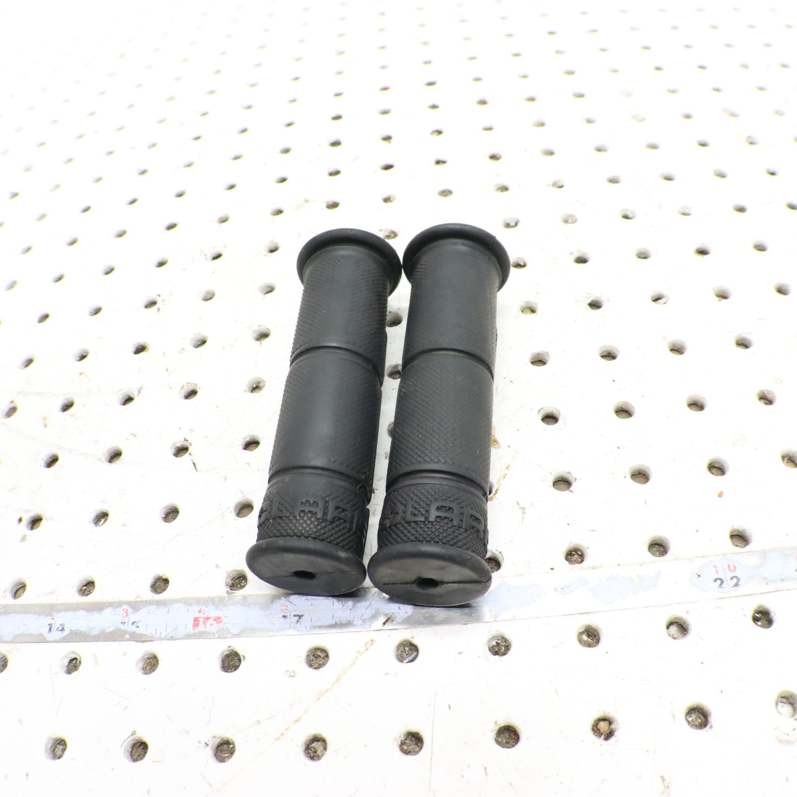 2014 Polaris Sportsman 570 Handlebar Grips 5413578-070