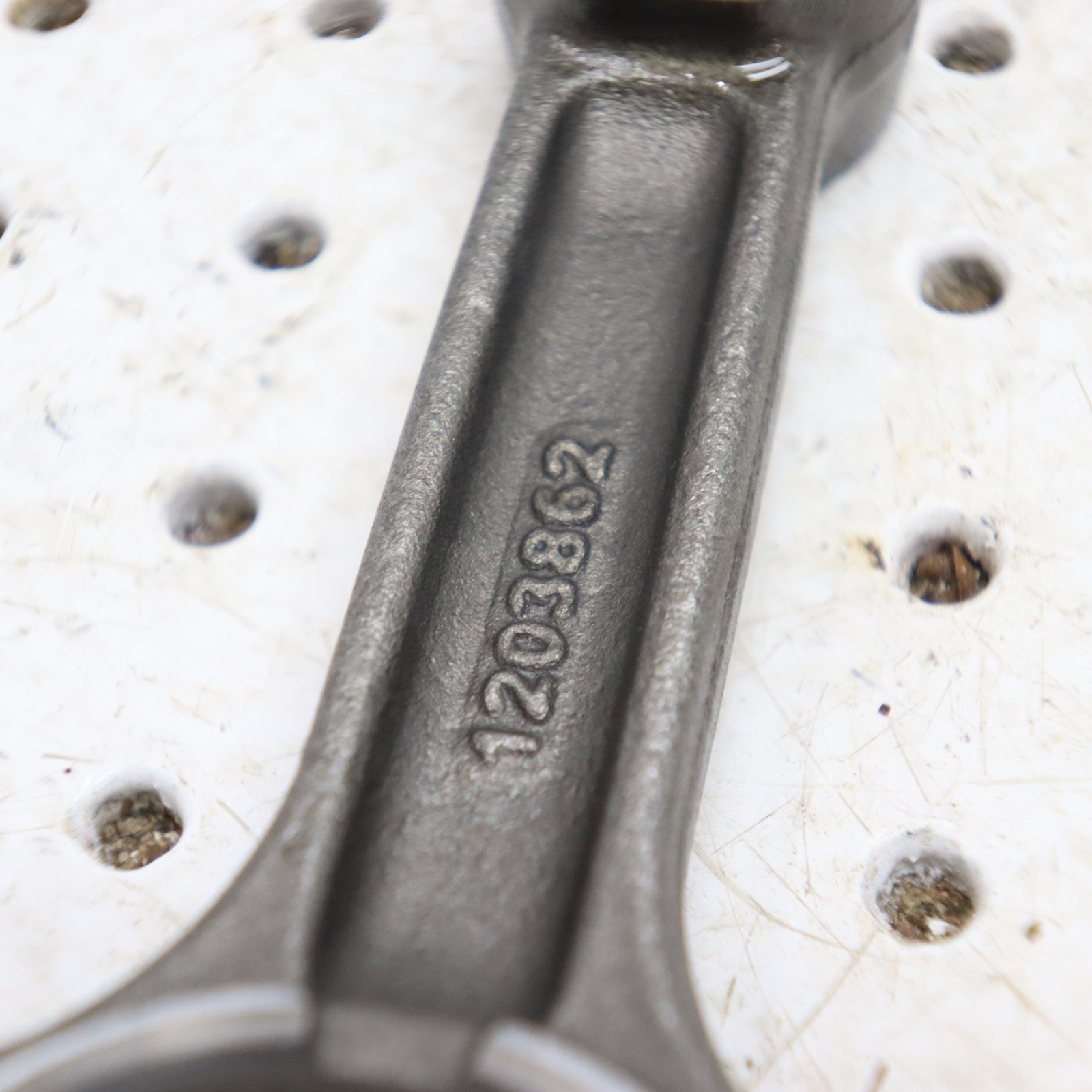 2009 Polaris Sportsman Xp 850 Connecting Rod 2203927; 2204634