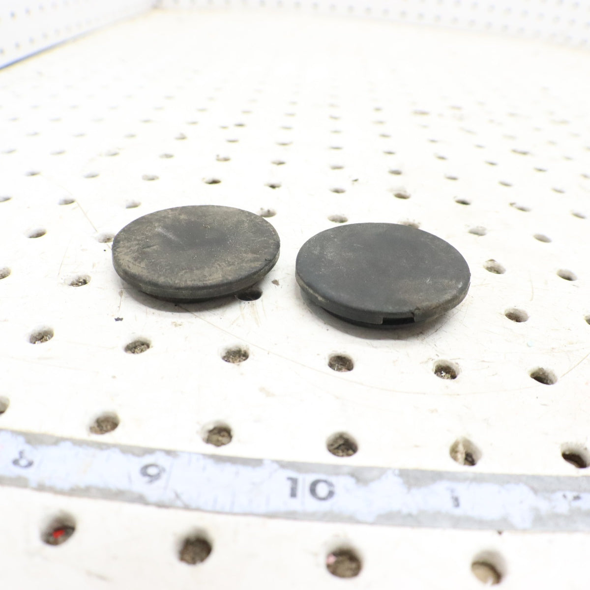 2007 Arctic Cat F6 Idler Wheel Bogie Wheel Cap QTY (2) 1604-952